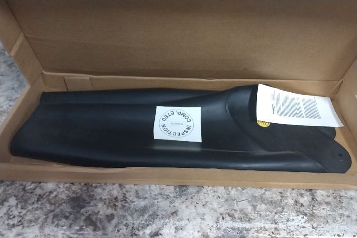 Salisbury 2LB Size L 16 In Sleeve Length Electrical-Insulating Sleeves