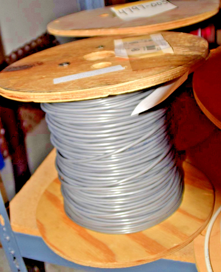 --- Belden 8443 --- 3 Cond. 22 AWG Unshielded Cable, 25 FT. --- Belden 8443 --- 3 Cond. 22 AWG Unshielded Cable, 25 FT.