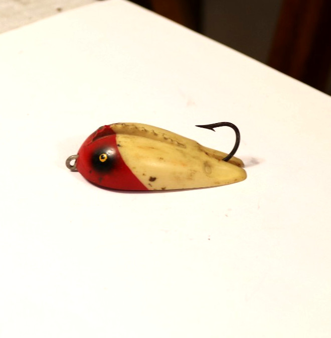 Vintage Paul Bunyan Lady Bug Plastic Fishing Lure 2 3/4 inches USA