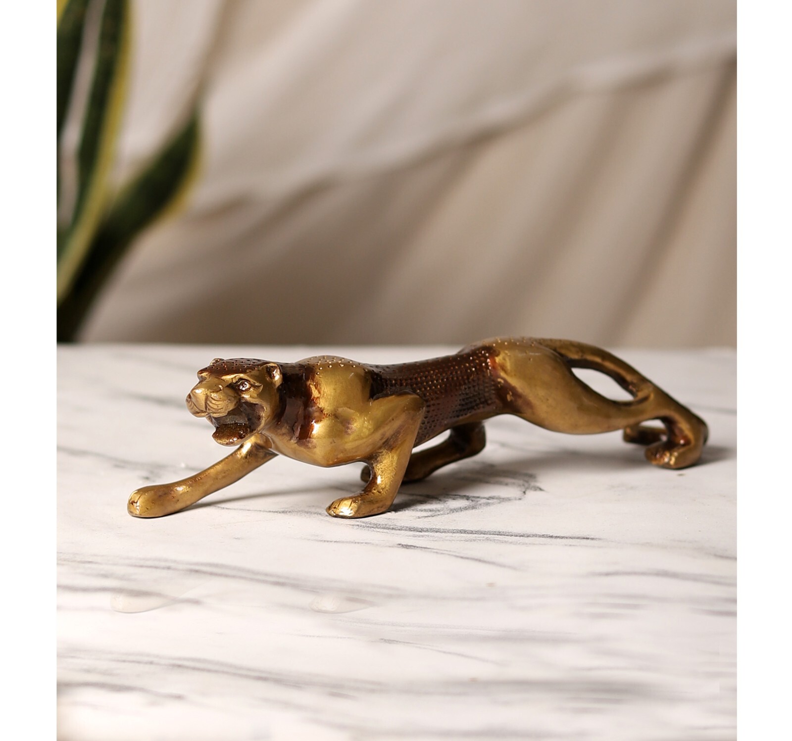 Luxurious Premium Jaguar Collectible Brass Designer Showpiece, Decorative Items Luxurious Premium Jaguar Collectible Brass Designer Showpiece, Decorative Items
