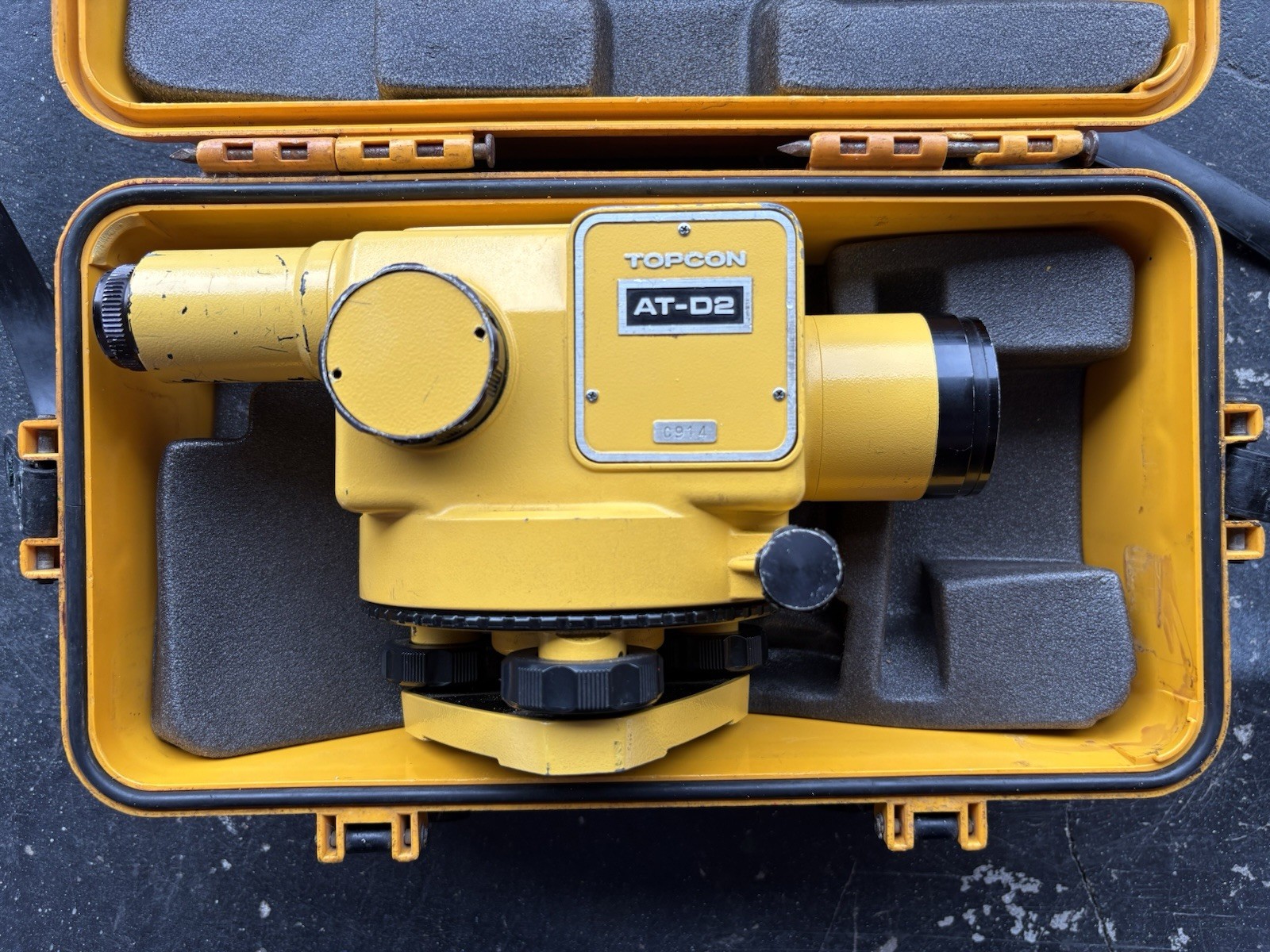 Vintage Topcon AT-D2 Auto Level w/ Case RARE MODEL - C914