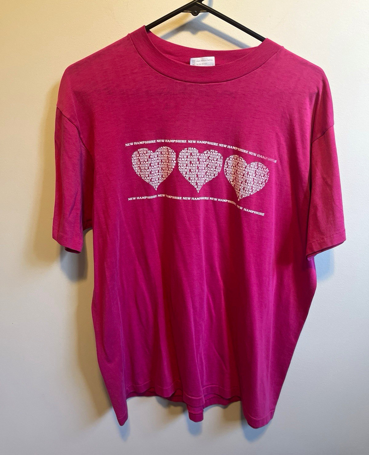 Vintage Single Stitch Pink New Hampshire Heart Graphic Crew Neck T-Shirt XL Vintage Single Stitch Pink New Hampshire Heart Graphic Crew Neck T-Shirt XL