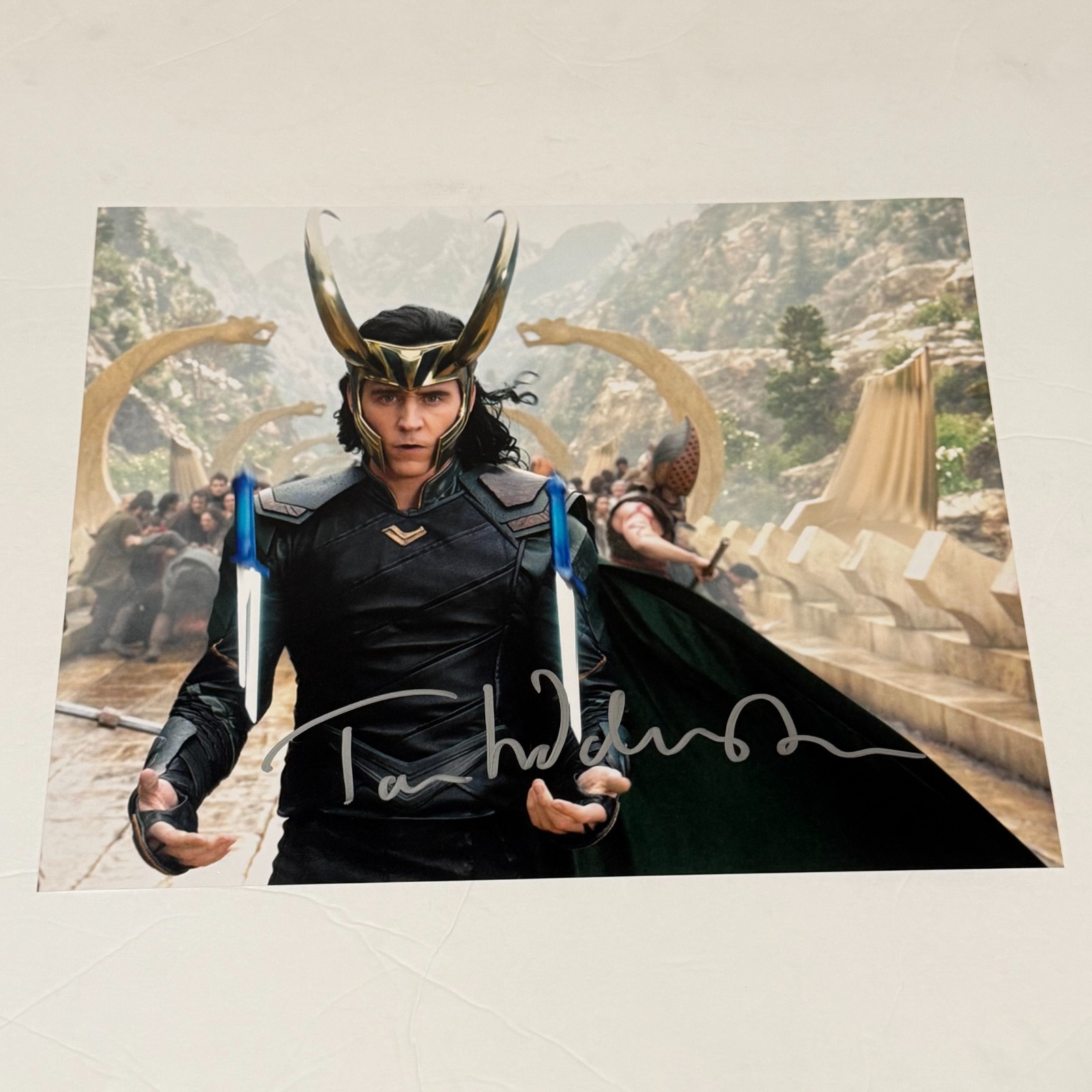 Tom Hiddleston Autographed Loki Marvel Avengers 11x14 Photo 3 Tom Hiddleston Autographed Loki Marvel Avengers 11x14 Photo 3