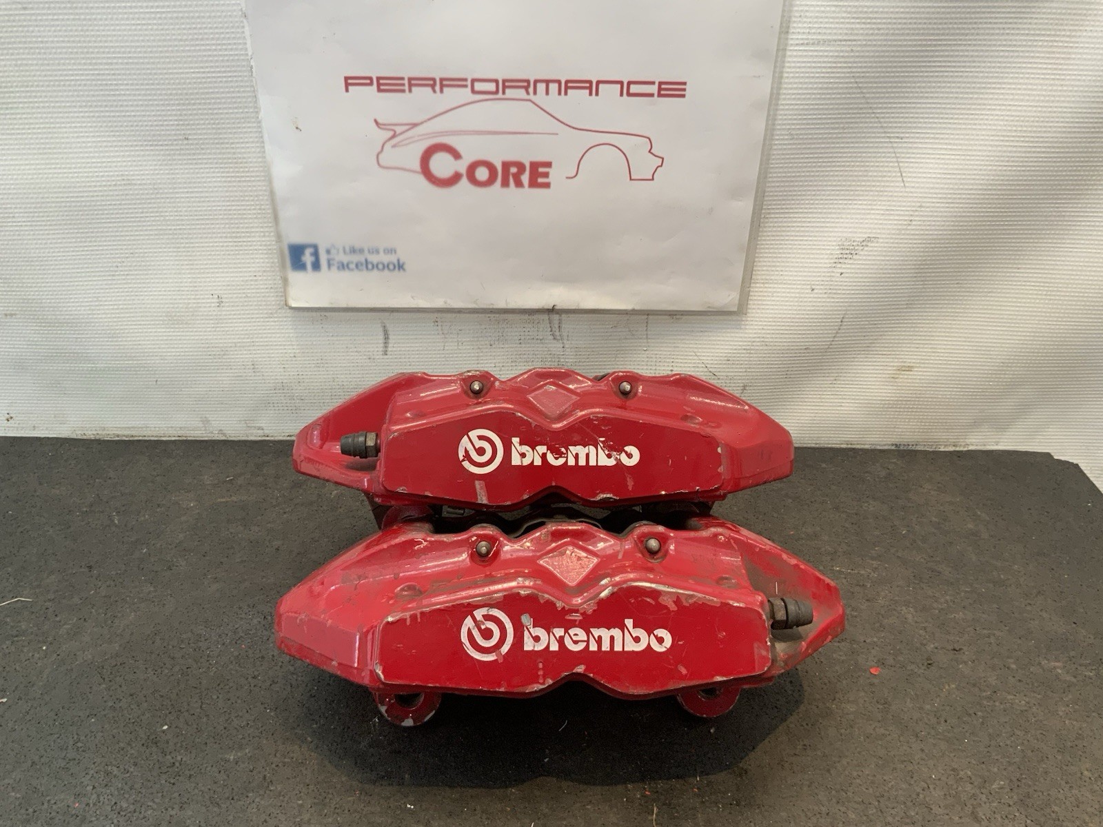 Hyundai Genesis 2010-2016 Rear Left Right Brembo Brake Calipers Pair