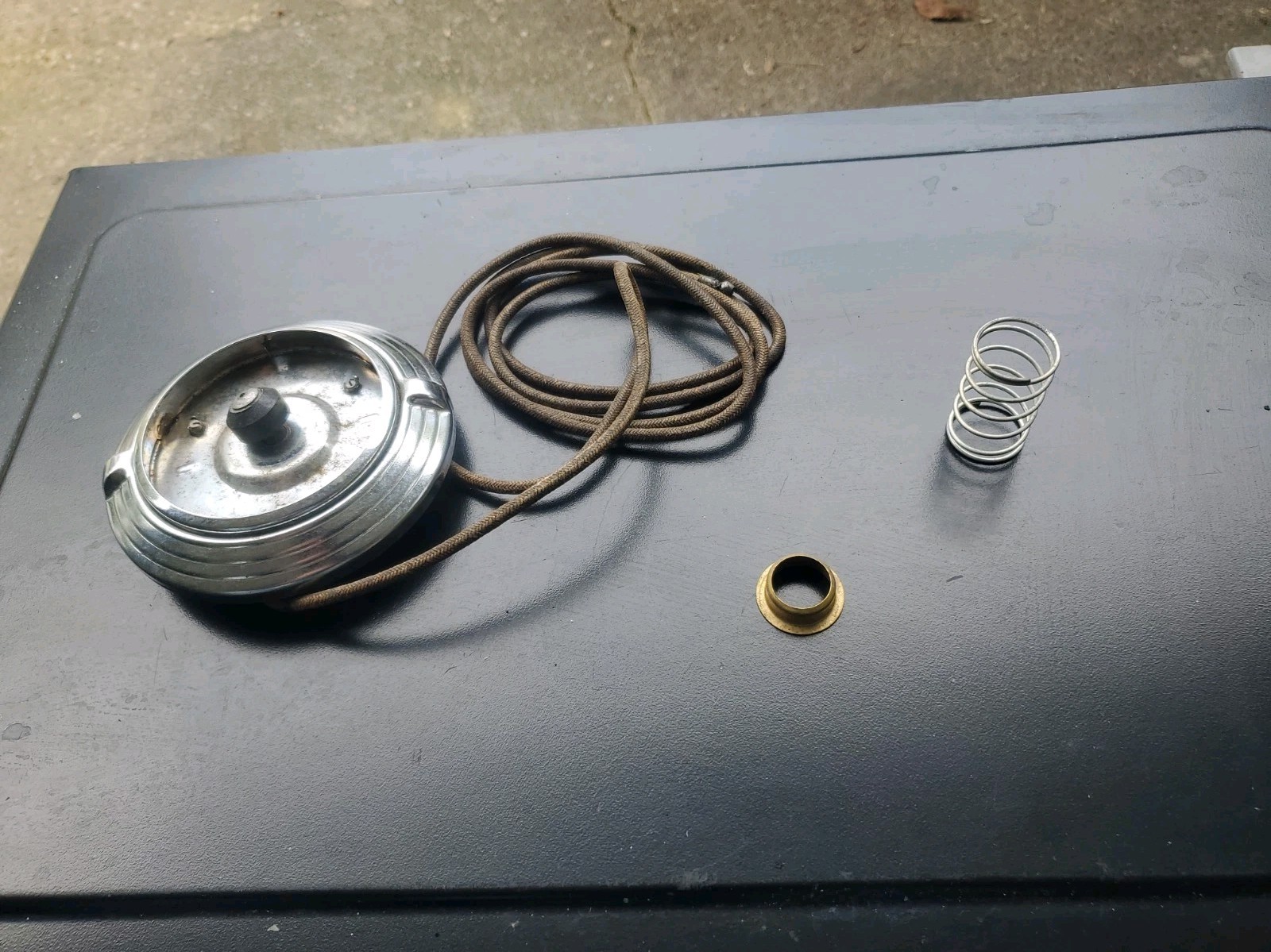1941 - 1948 Ford NOS Horn Button Assembly Base W/Wire And Parts 42 46 47 Fomoco