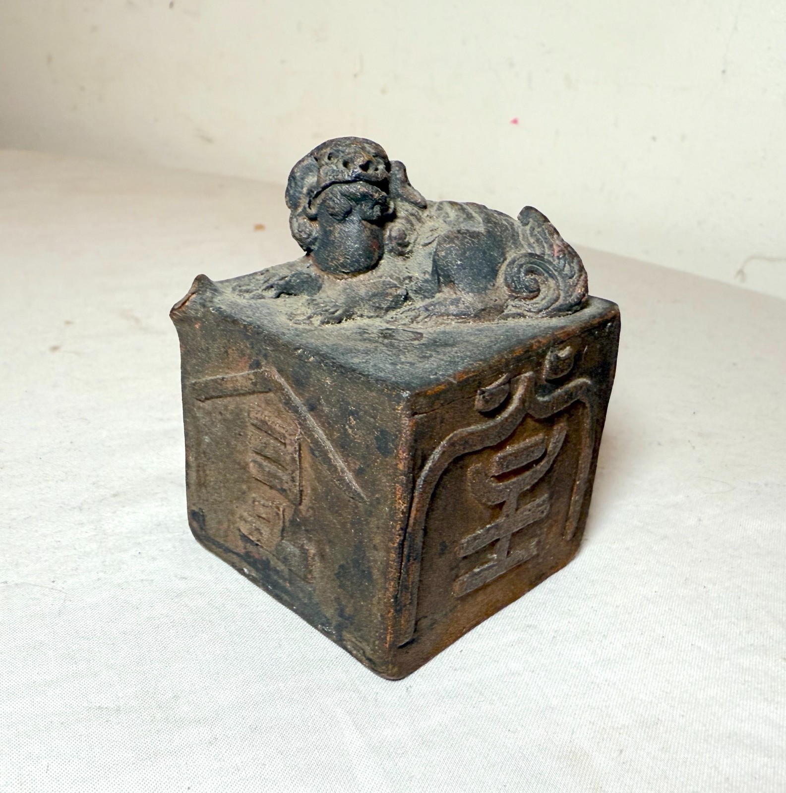 Rare antique early 19th century Japanese calligraphy terracotta water dropper Rare antique early 19th century Japanese calligraphy terracotta water dropper