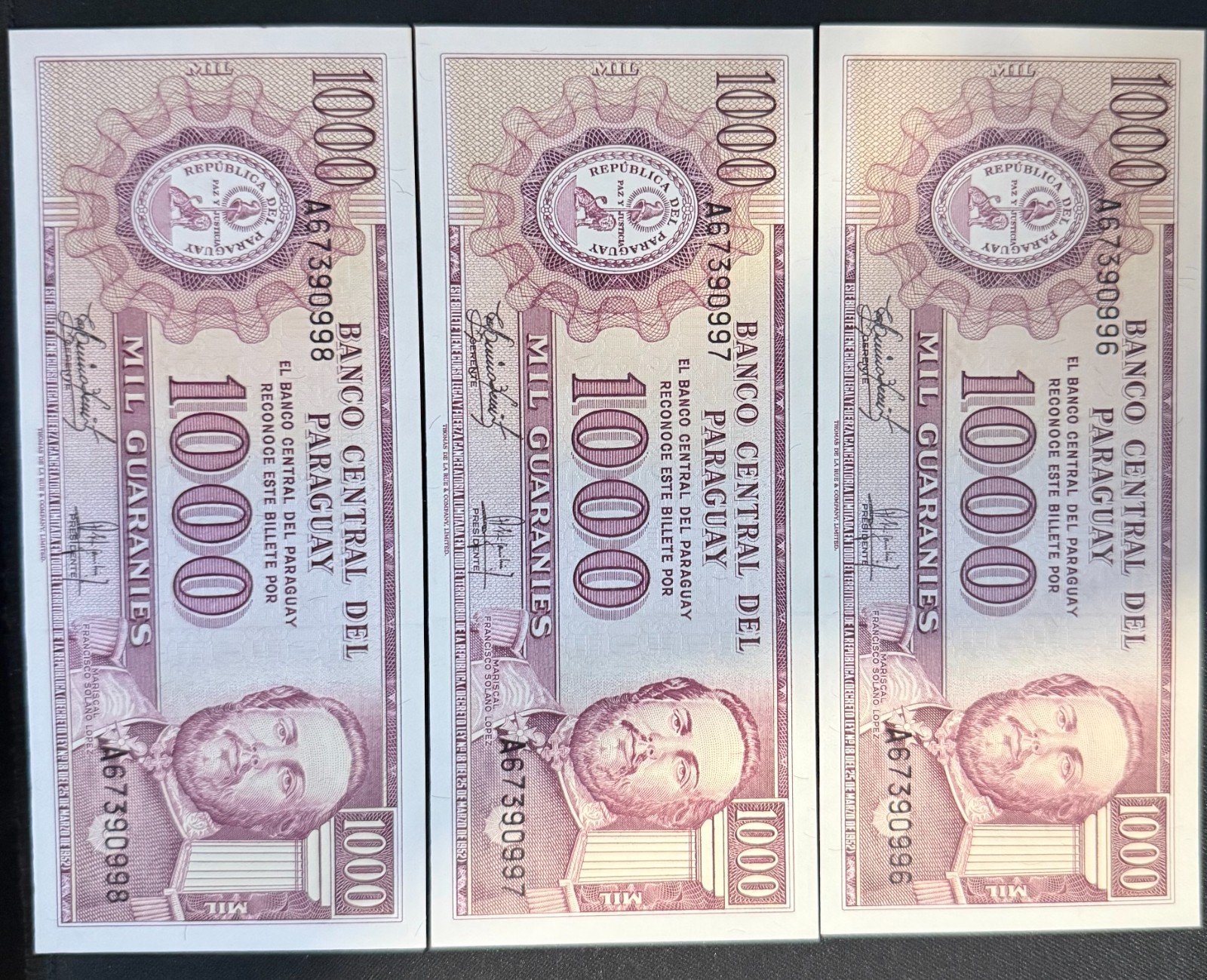 3 Consecutive  Paraguay 1000 Guaranies L1952 1963 P207 Banco Central EACH 1PC