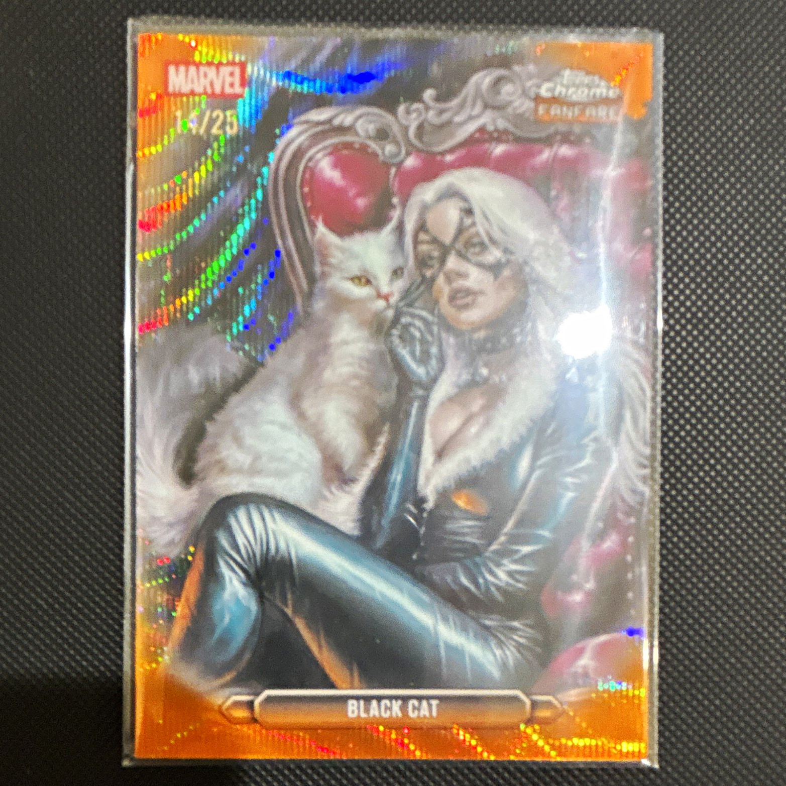 Topps 2026 Chrome Marvel Comics Black Cat FF-03 Fanfare Insert Orange Wave 14/25
