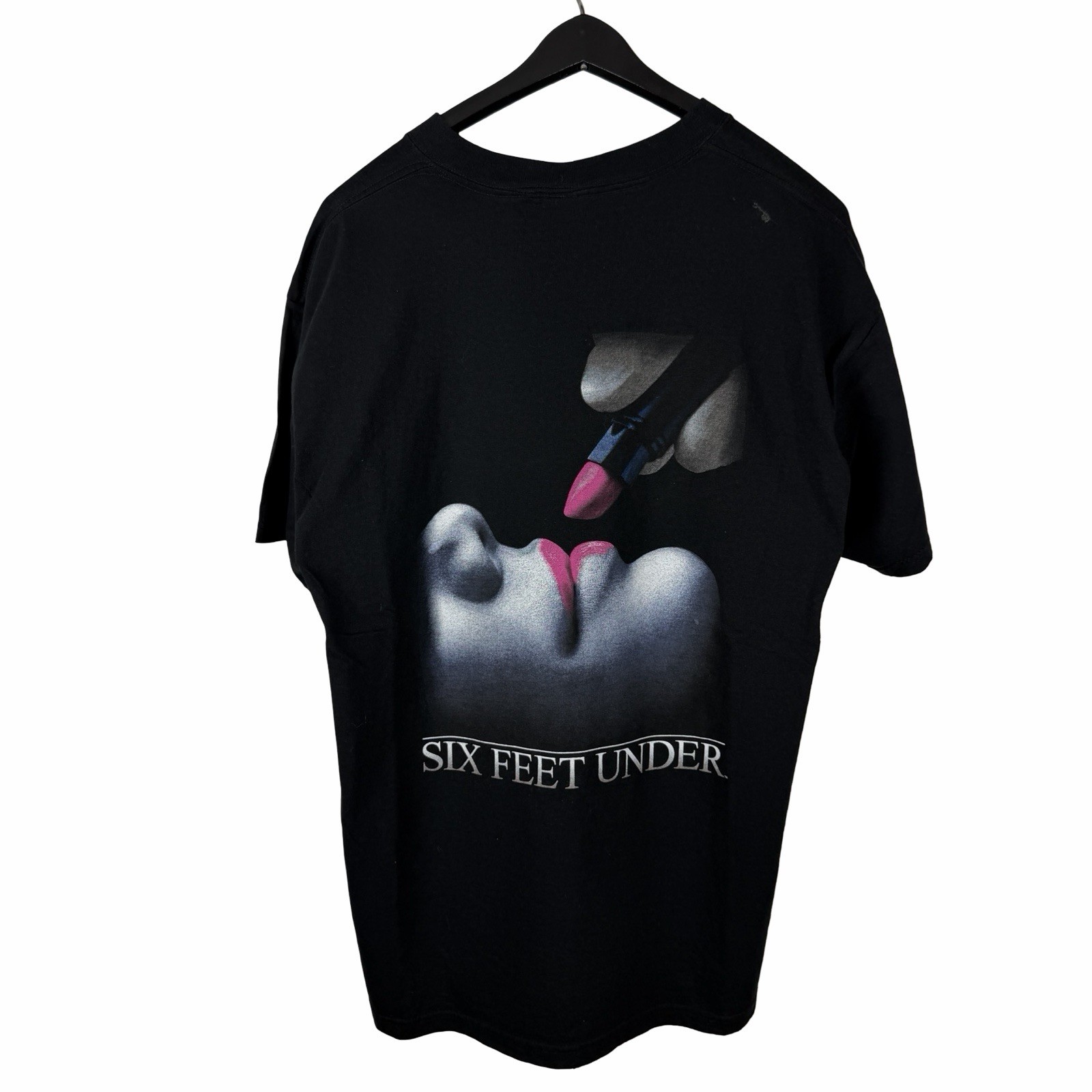 Vintage 2000s HBO Six Feet Under TV Show Promo Graphic Shirt Size L Vintage 2000s HBO Six Feet Under TV Show Promo Graphic Shirt Size L