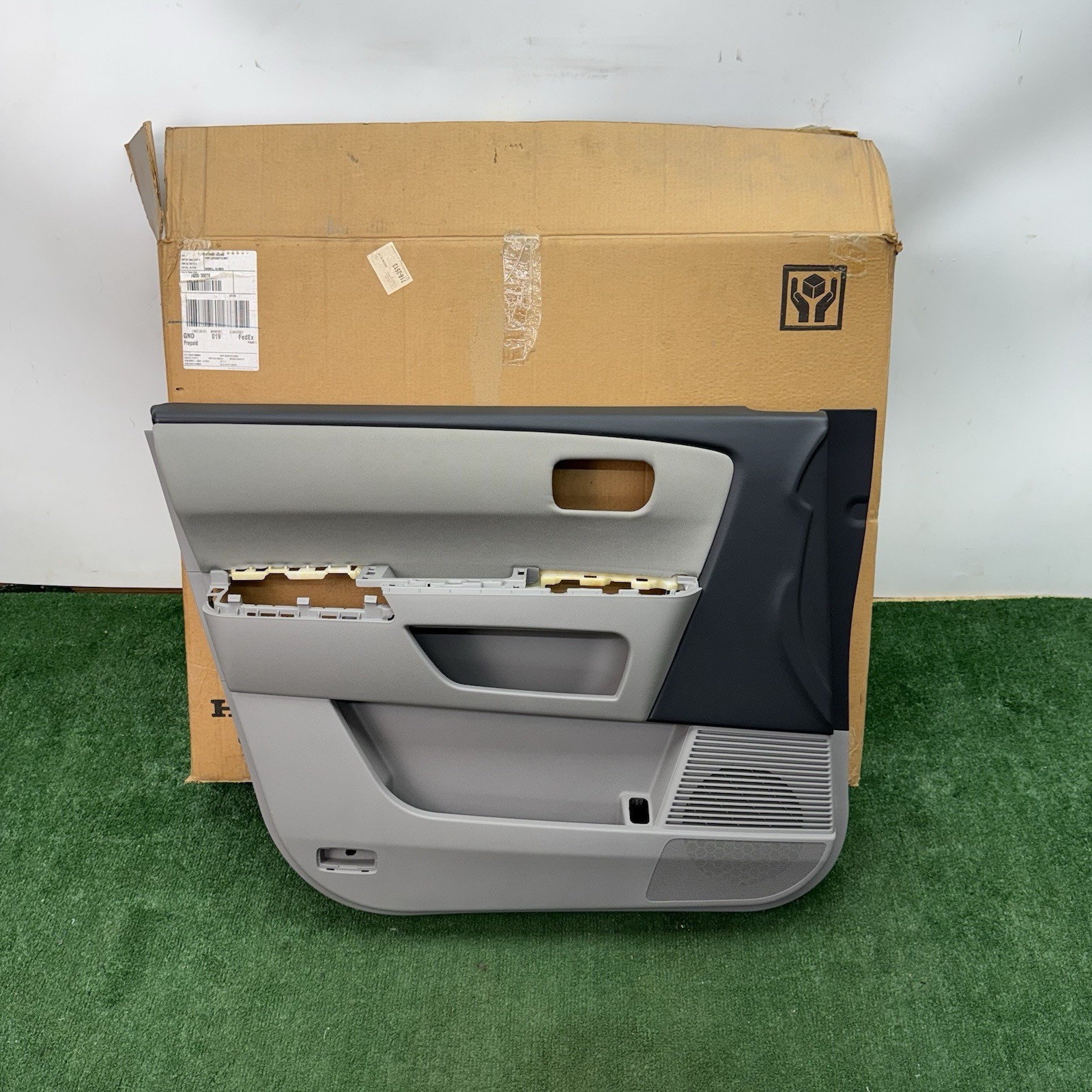 2009-2015 Honda Pilot Front Left Door Trim Panel 83551-SZA-A05ZC OEM 2009-2015 Honda Pilot Front Left Door Trim Panel 83551-SZA-A05ZC OEM