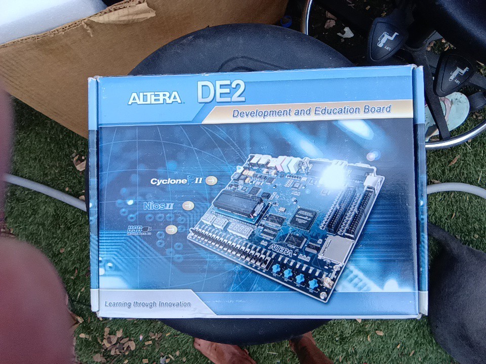 Altera DE2 Terasic FPGA Educational and Development Board Altera DE2 Terasic FPGA Educational and Development Board