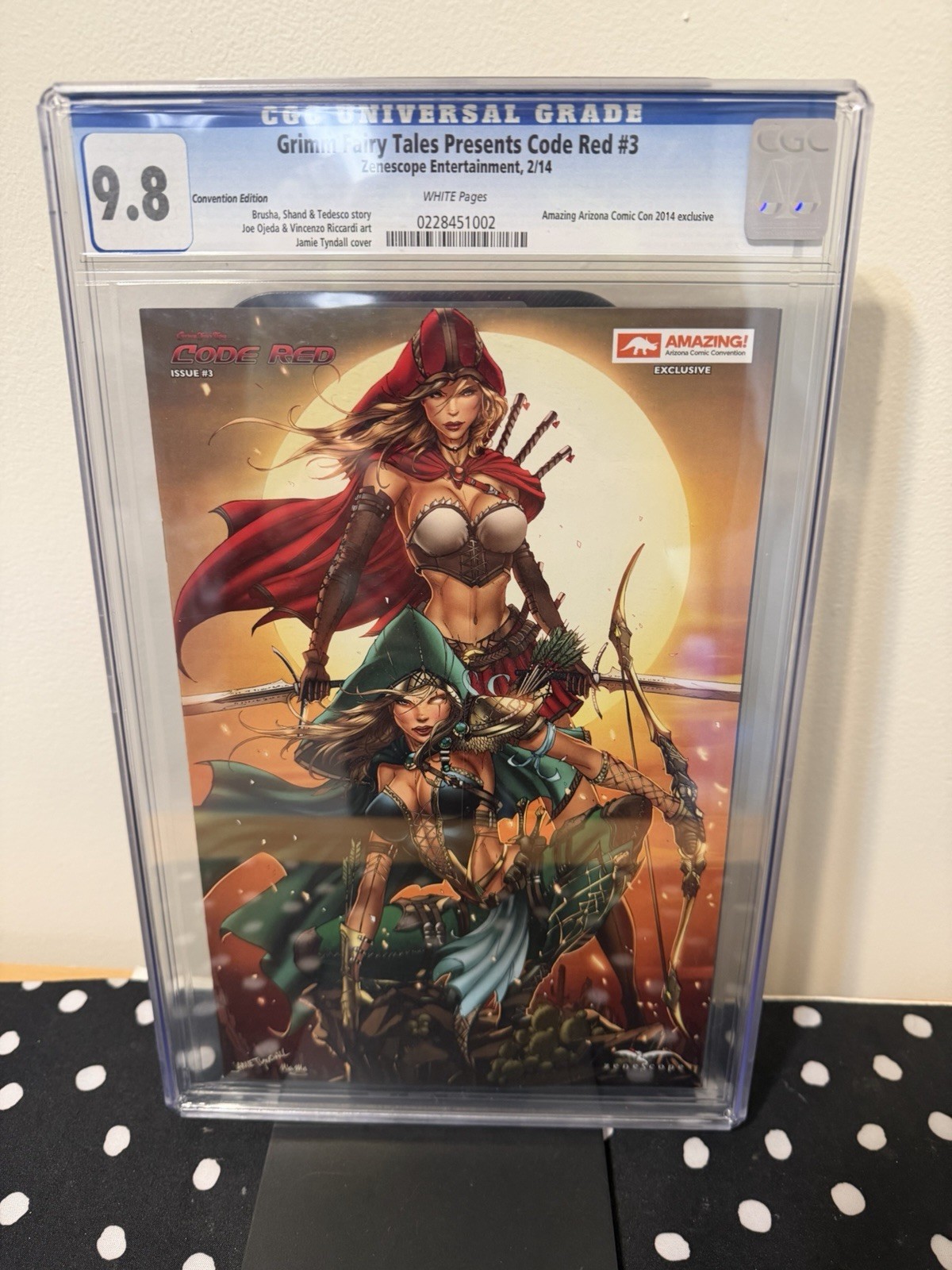 Grimm Fairy Tales Code Red #3 CGC 9.8 Convention Edition, 2014, LTD. 350 Grimm Fairy Tales Code Red #3 CGC 9.8 Convention Edition, 2014, LTD. 350