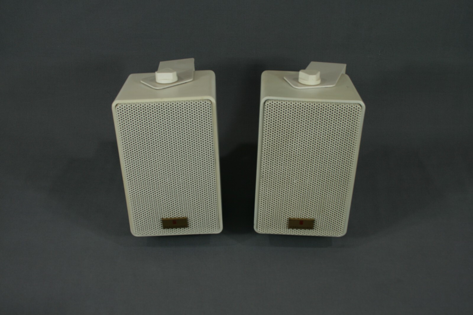 Vintage Parasound Nomad Three Surround/Outdoor Speakers Vintage Parasound Nomad Three Surround/Outdoor Speakers