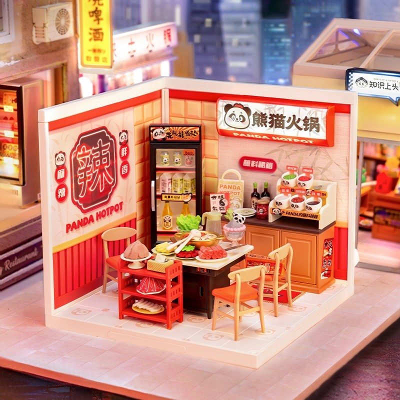 Rolife 1:24 Super Creator Plastic DIY Miniature House Kit Toy Xmas Gilrs Gift