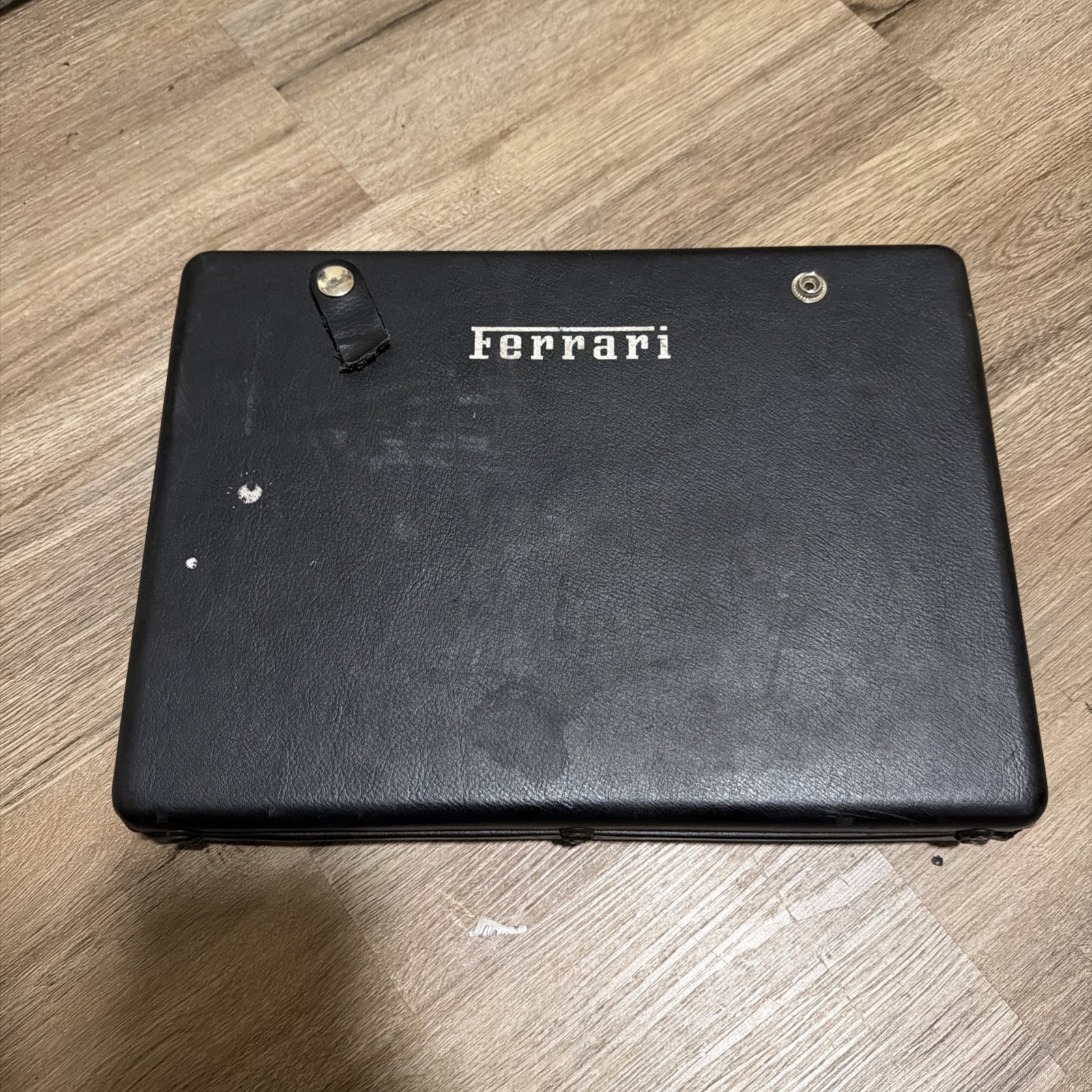 Ferrari Tool Kit: Authentic Vintage Toolbox Ferrari Tool Kit: Authentic Vintage Toolbox
