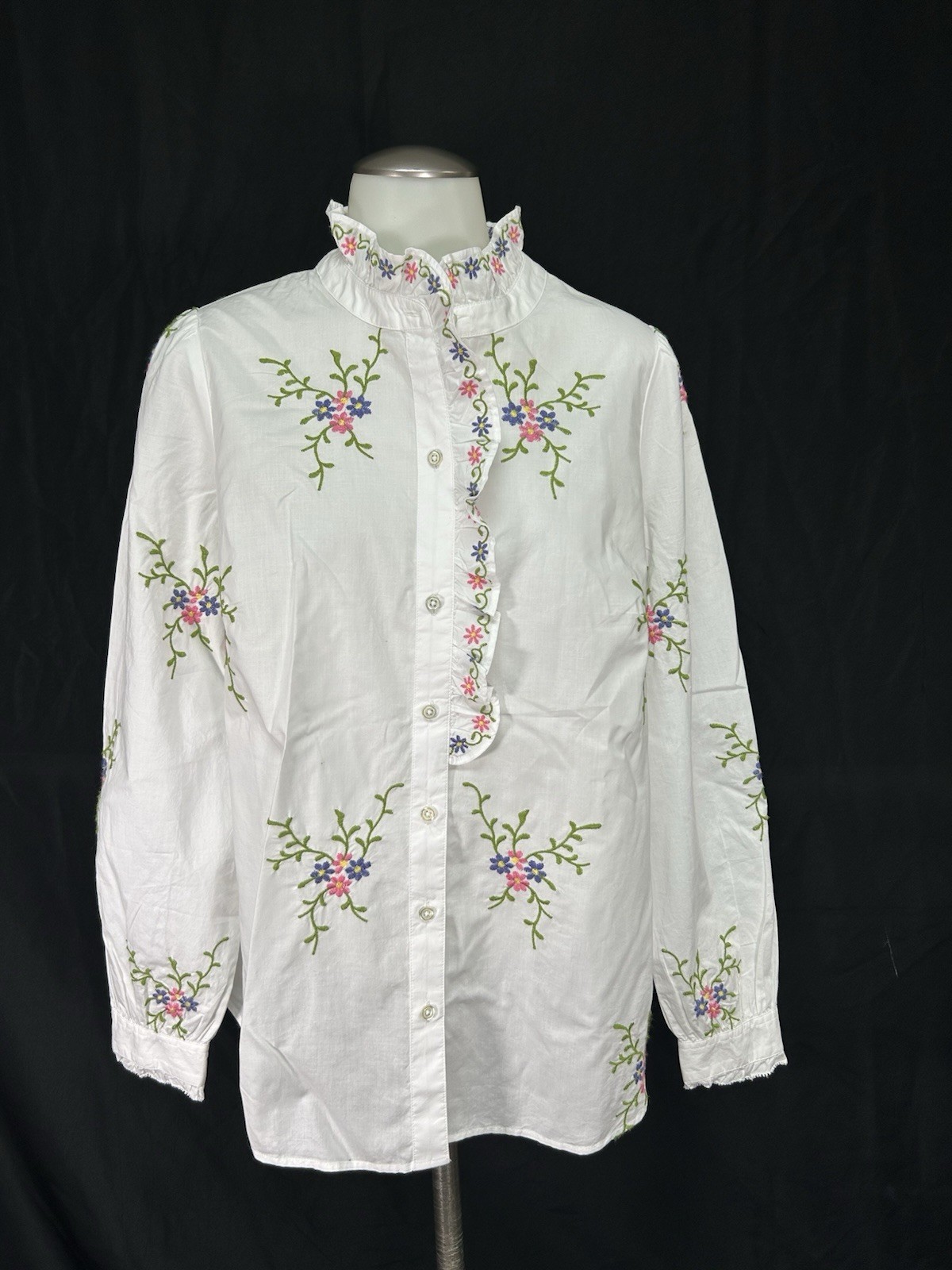 NWT Talbots Lattice Embroidered Ruffle Shirt Blouse White Floral Medium