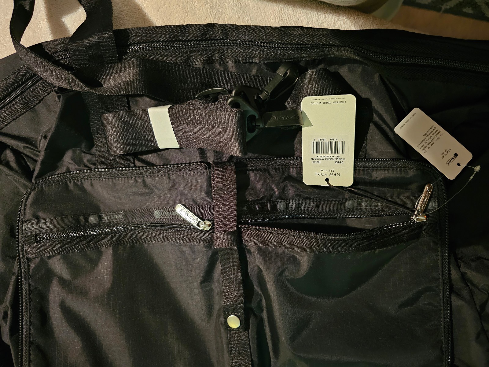NWT LeSPORTSAC PACKABLE WEEKENDER BAG -- EXCELLENT CONDITION