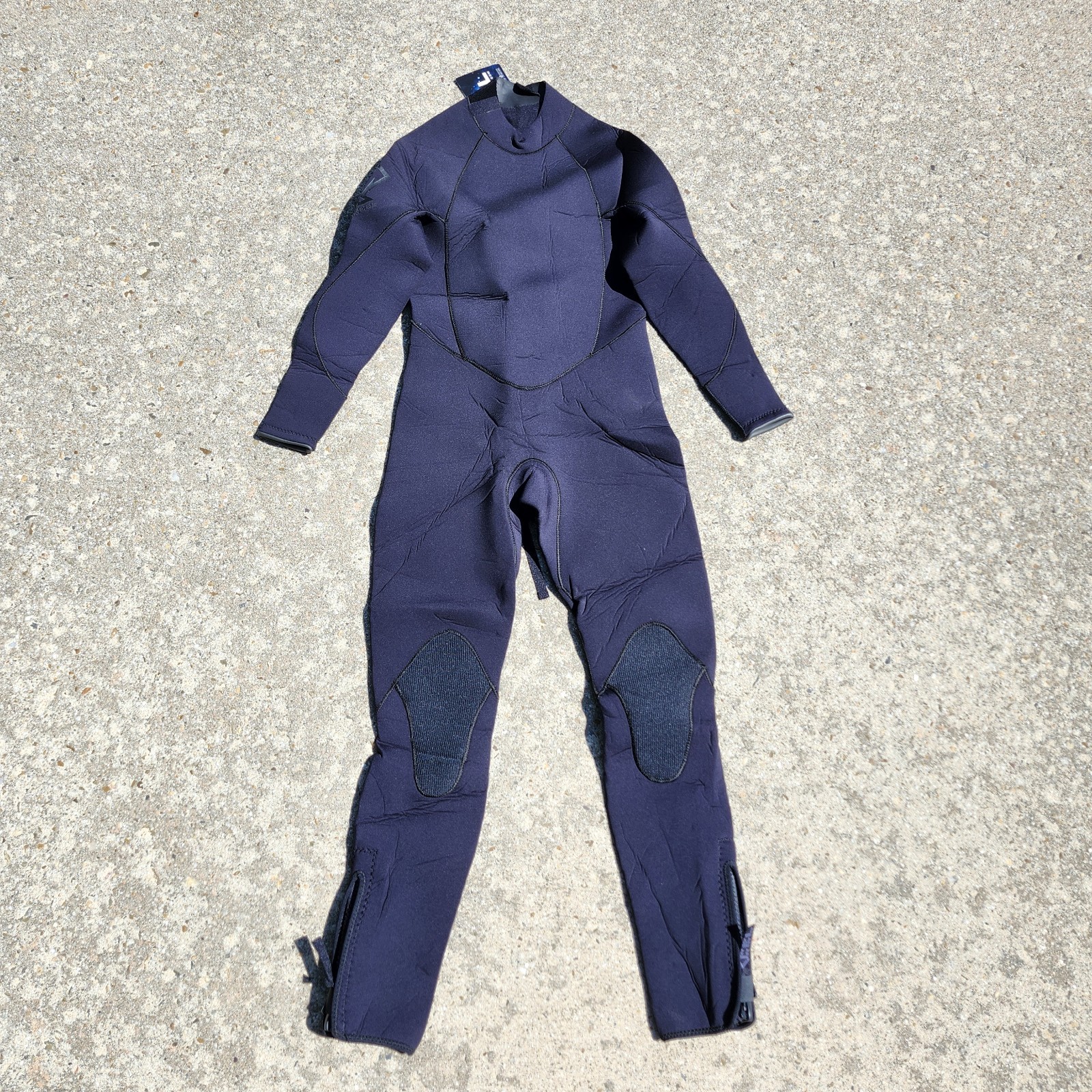 NEW XCEL 5/4 Full Suit Wetsuit Size SMALL Navy Diver NSW SEAL Military Ninja NEW XCEL 5/4 Full Suit Wetsuit Size SMALL Navy Diver NSW SEAL Military Ninja