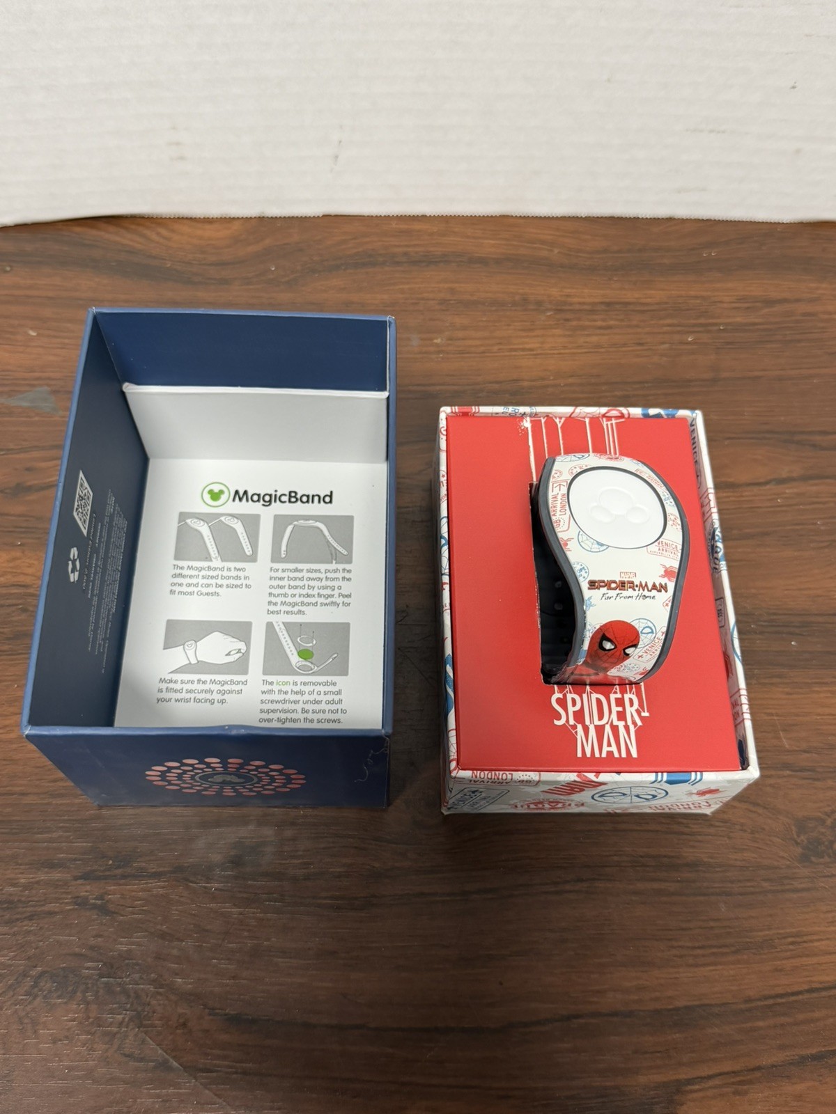 Disney Marvel Spiderman Far From Home Magic Band Magicband LE 2000 New