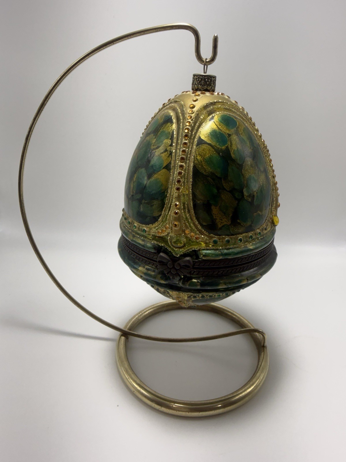 Komozja Mostowski Poland Hand blown Peacock Glass Hinged Egg 22cm Inc stand Komozja Mostowski Poland Hand blown Peacock Glass Hinged Egg 22cm Inc stand
