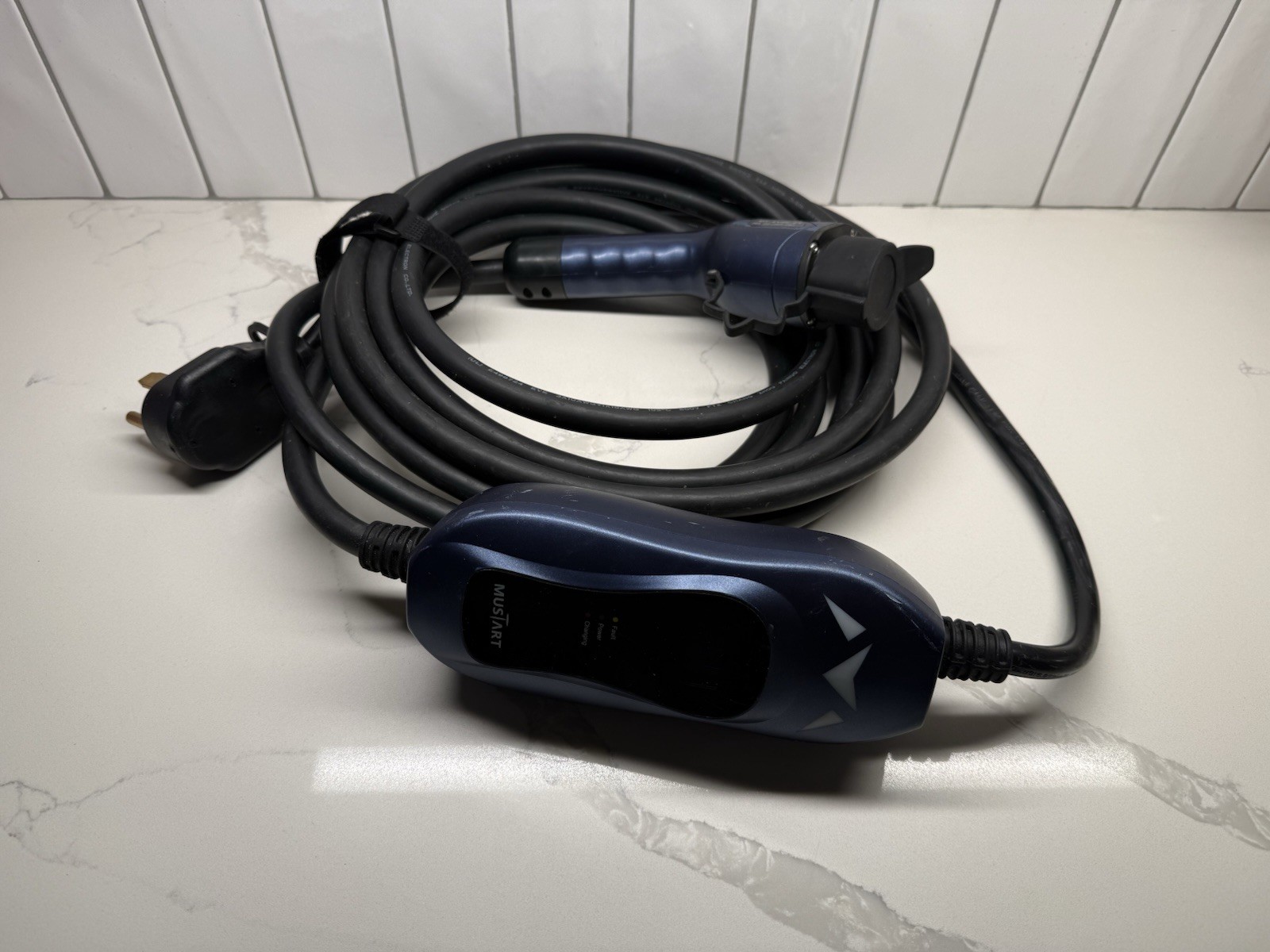 Mustart Level 2 EV Charger MT-EV40-CT - 26A - 100-240V IP67 - Untested Mustart Level 2 EV Charger MT-EV40-CT - 26A - 100-240V IP67 - Untested