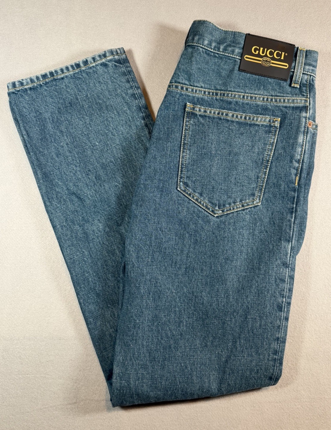 Gucci Regular Fit Washed Denim Blue Jeans Men’s Size 36 Authentic Gucci Regular Fit Washed Denim Blue Jeans Men’s Size 36 Authentic