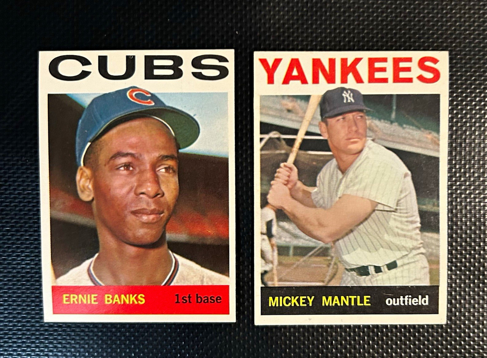 Lot of 2 vintage 1964 Topps MLB cards—Ernie Banks & Mickey Mantle 