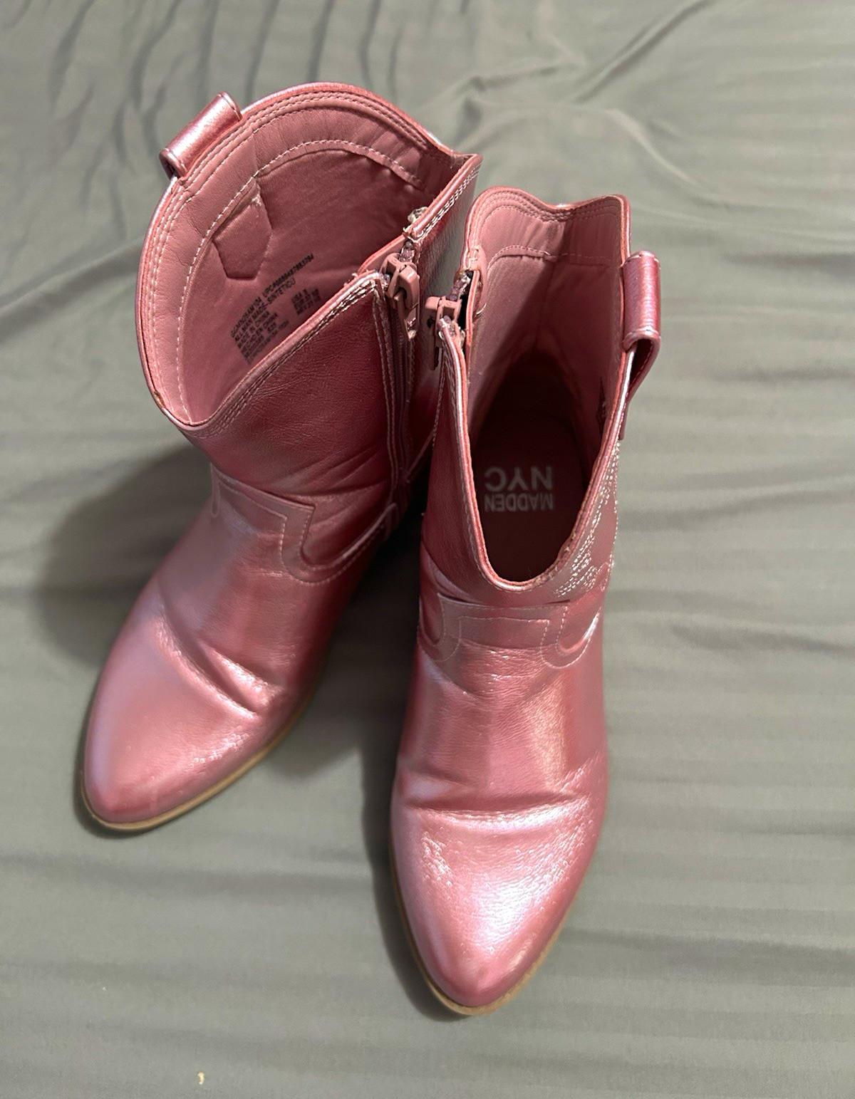 Madden NYC Women\'s Pink Western Ankle Boots US 5 Pull-On Embroidered metallic Madden NYC Women\'s Pink Western Ankle Boots US 5 Pull-On Embroidered metallic
