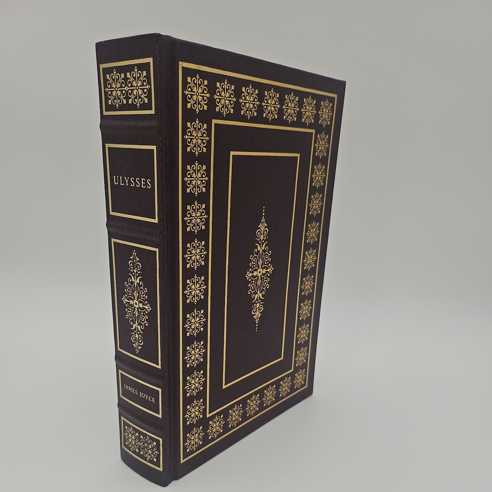 ULYSSES by James Joyce 1979 - Franklin Library Edition ILLUSTRATED w/ Gold Gilt ULYSSES by James Joyce 1979 - Franklin Library Edition ILLUSTRATED w/ Gold Gilt