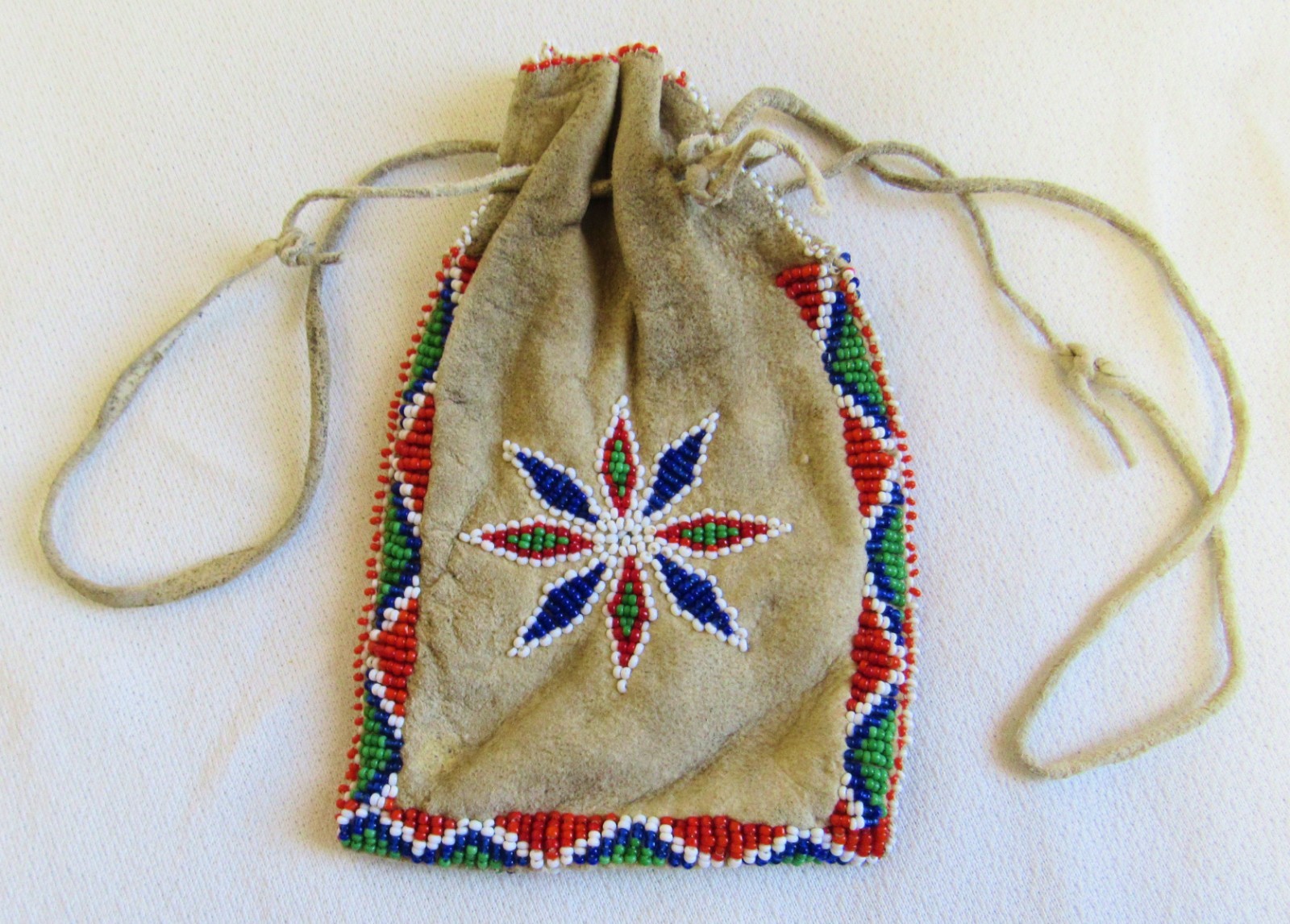 Vintage Lakota Sioux Indian Star Design Beads Beaded Beadwork Leather Bag Pouch