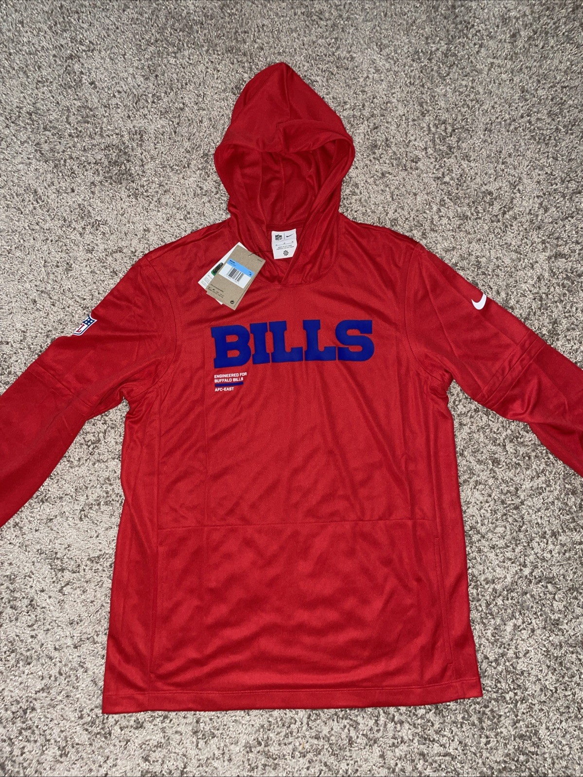 Nike Buffalo Bills Team Issue Sideline Player Lightweight Hoodie Sz Medium NWT Nike Buffalo Bills Team Issue Sideline Player Lightweight Hoodie Sz Medium NWT