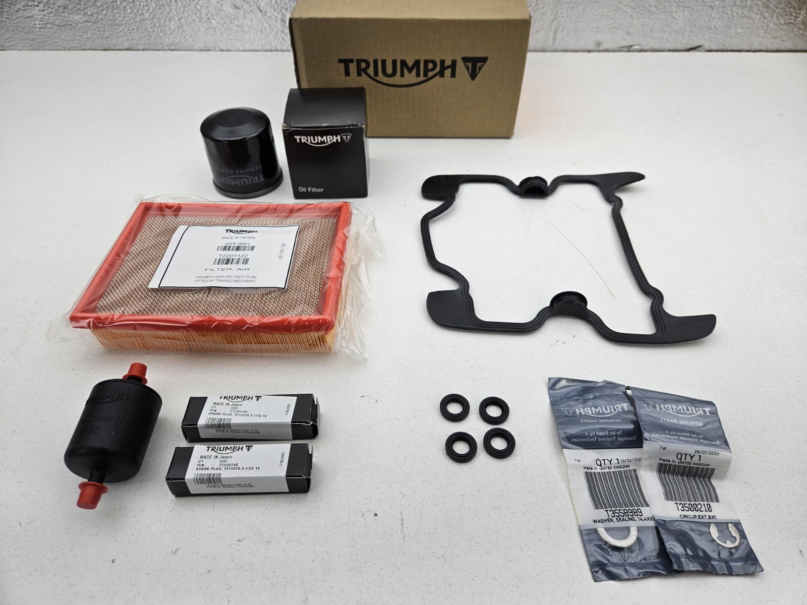 NEW 2016-2020 Triumph Thruxton R TFC Engine Tune Up Service Kit  OEM  LT