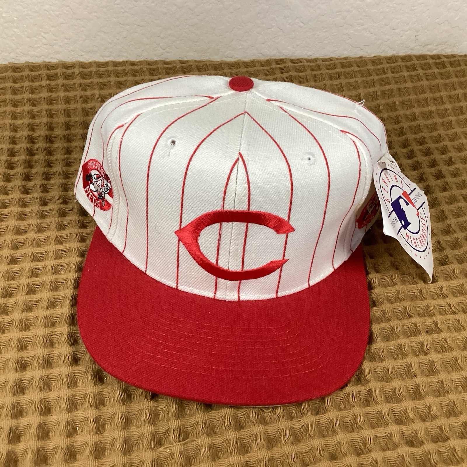 NWT Vtg Cincinnati Reds 90s ANNCO Block script PINSTRIPE snapback hat MLB White