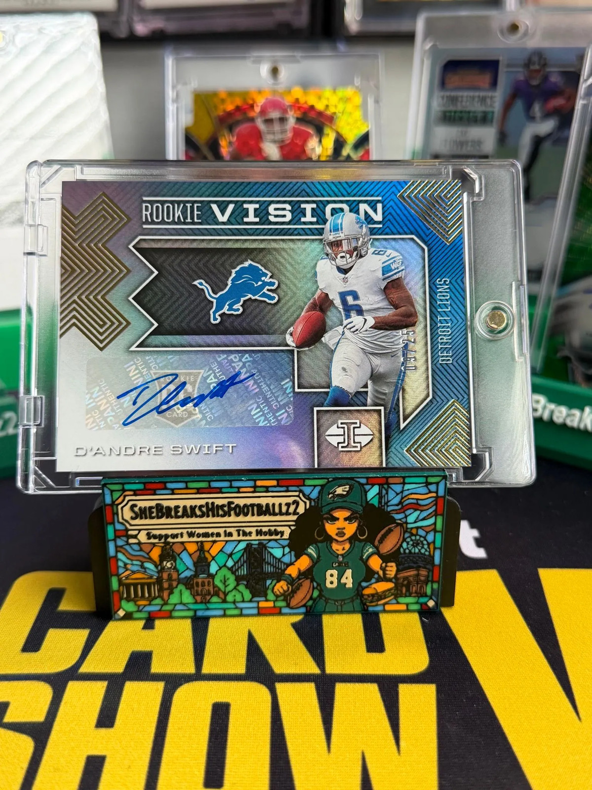 2020 Panini Illusions D\'Andre Swift Rookie Vision Auto /25 RC Detroit Lions NFL 2020 Panini Illusions D\'Andre Swift Rookie Vision Auto /25 RC Detroit Lions NFL