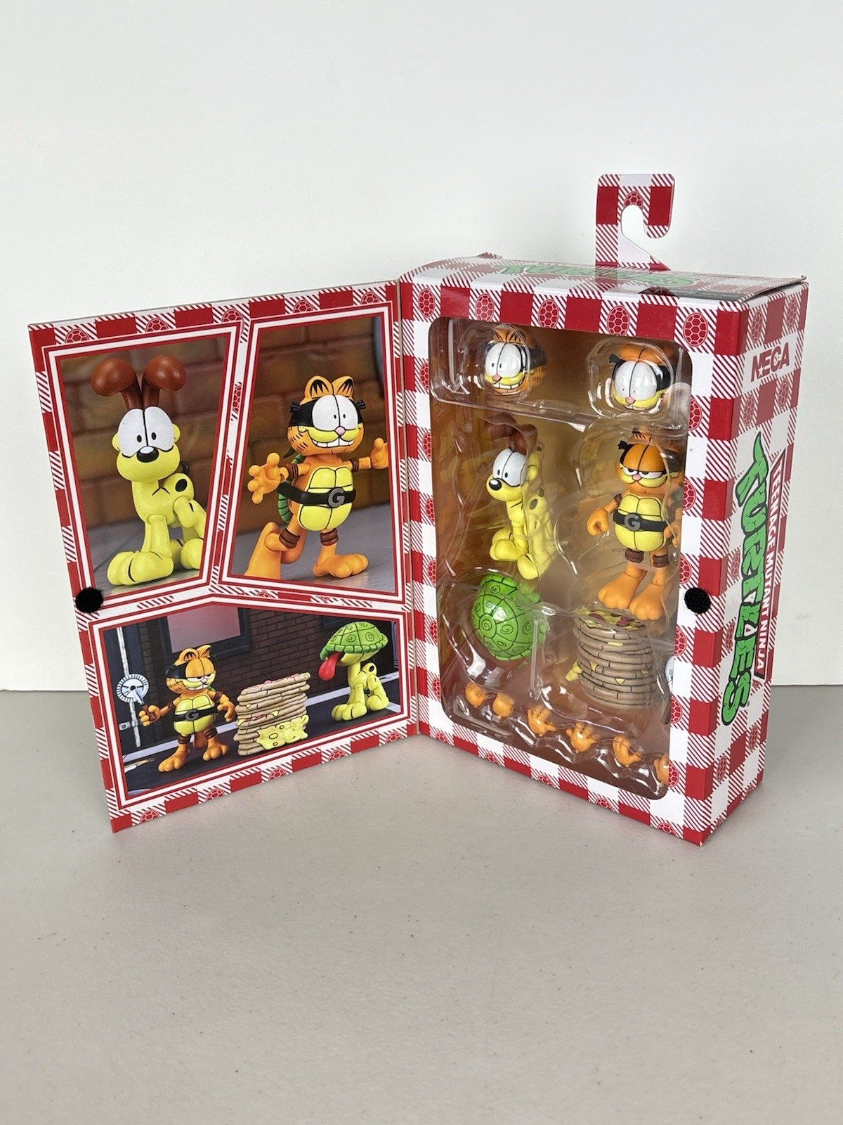 NECA TMNT x Garfield Ultimate Garfello and Odie Action Figure New