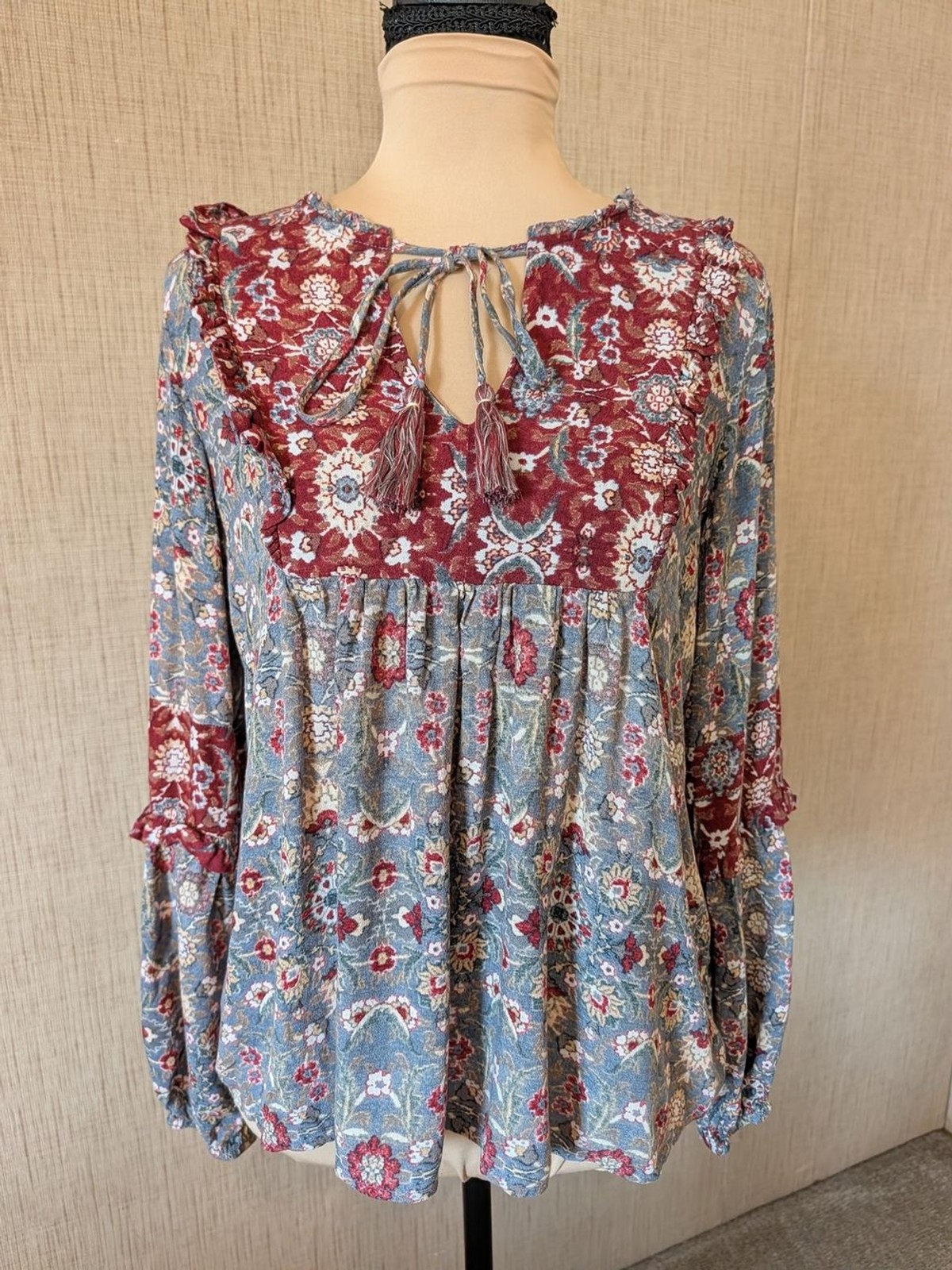 Knox Rose Blue & Burgundy Floral Tie-Neck Peasant Blouse
