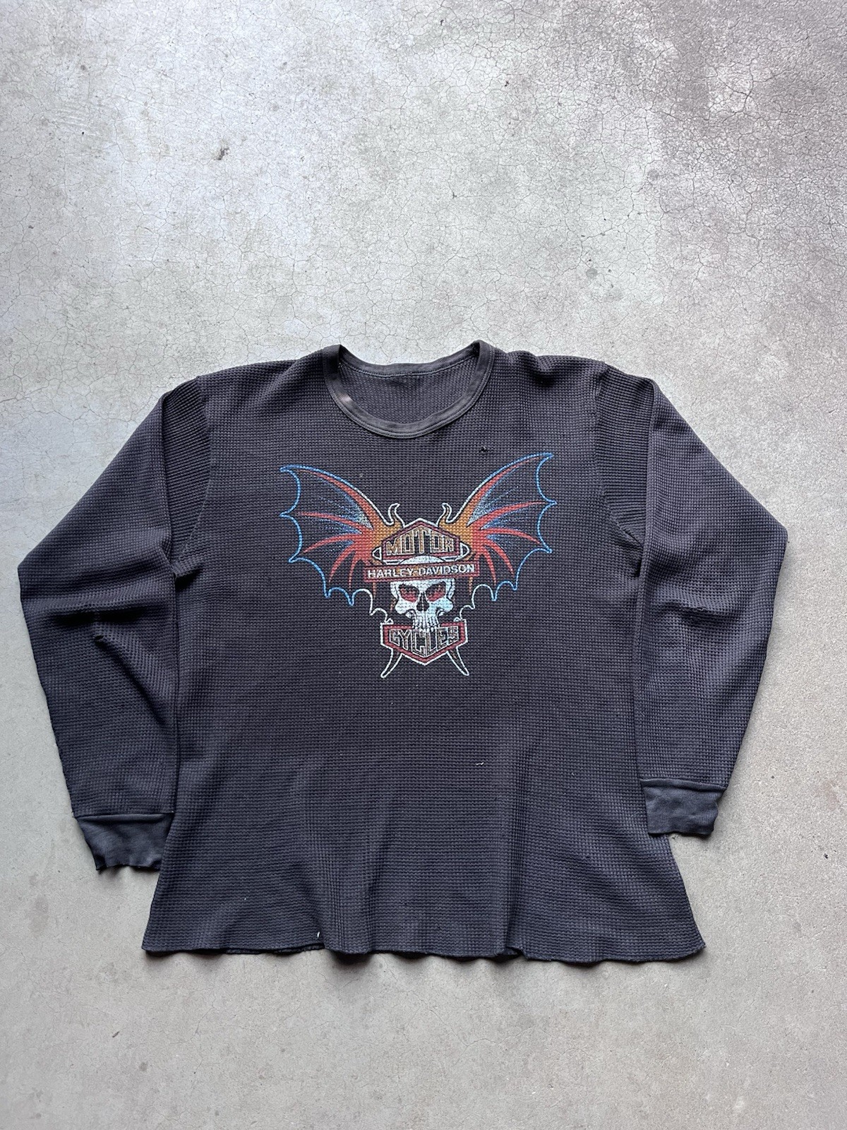 Vintage 1980s Harley Davidson Bat Wing Skull Thermal Size M Perfect Distressing