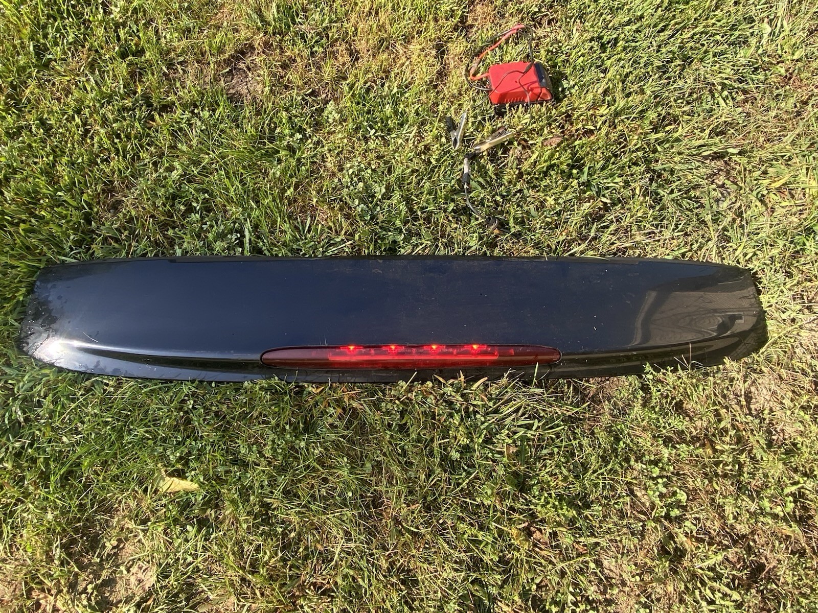 2002-2009 GMC Envoy Spoiler With 3rd Brake Light OEM *TESTED*