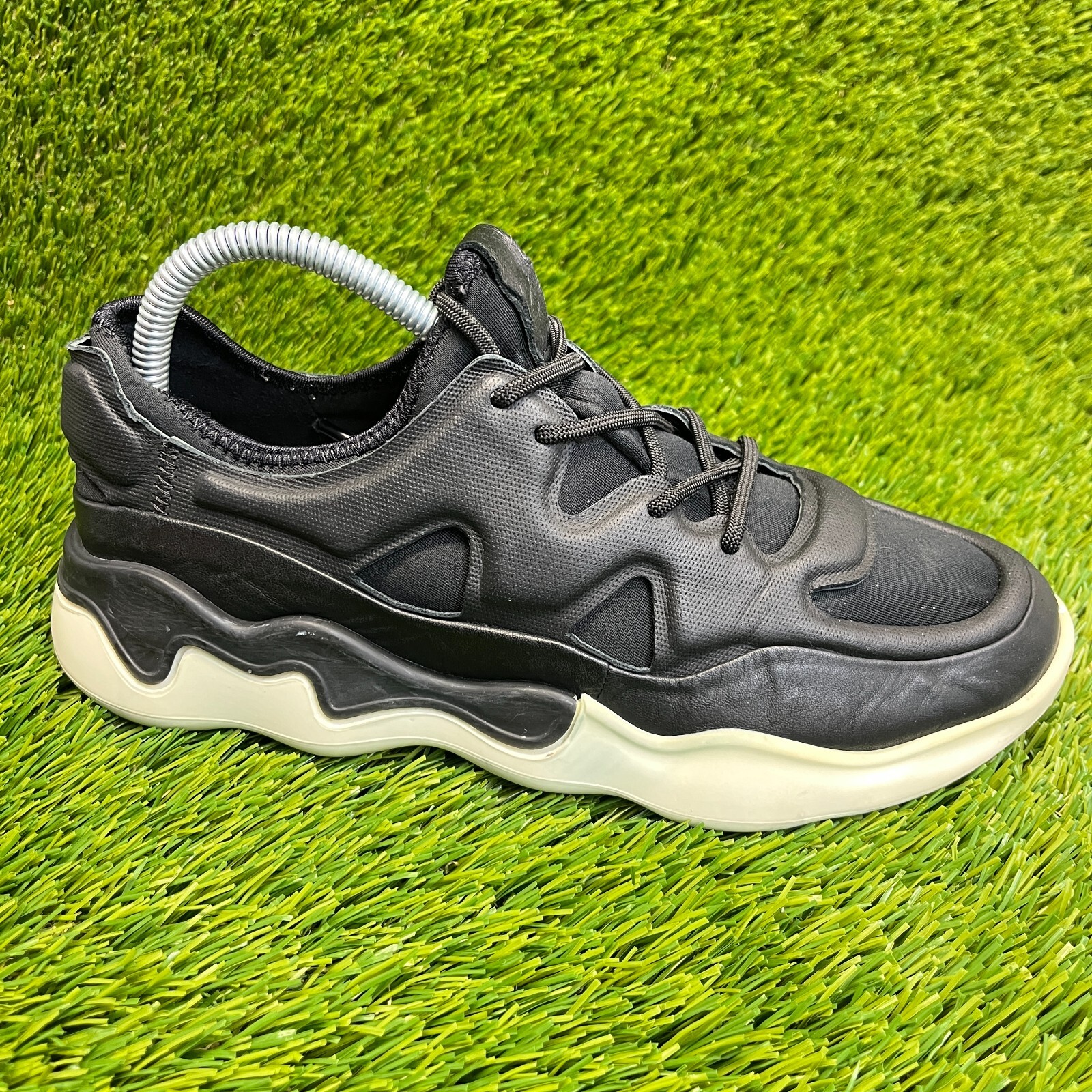 Ecco Elo Womens Size 7-7.5 Black White Athletic Running Walking Shoes Sneakers
