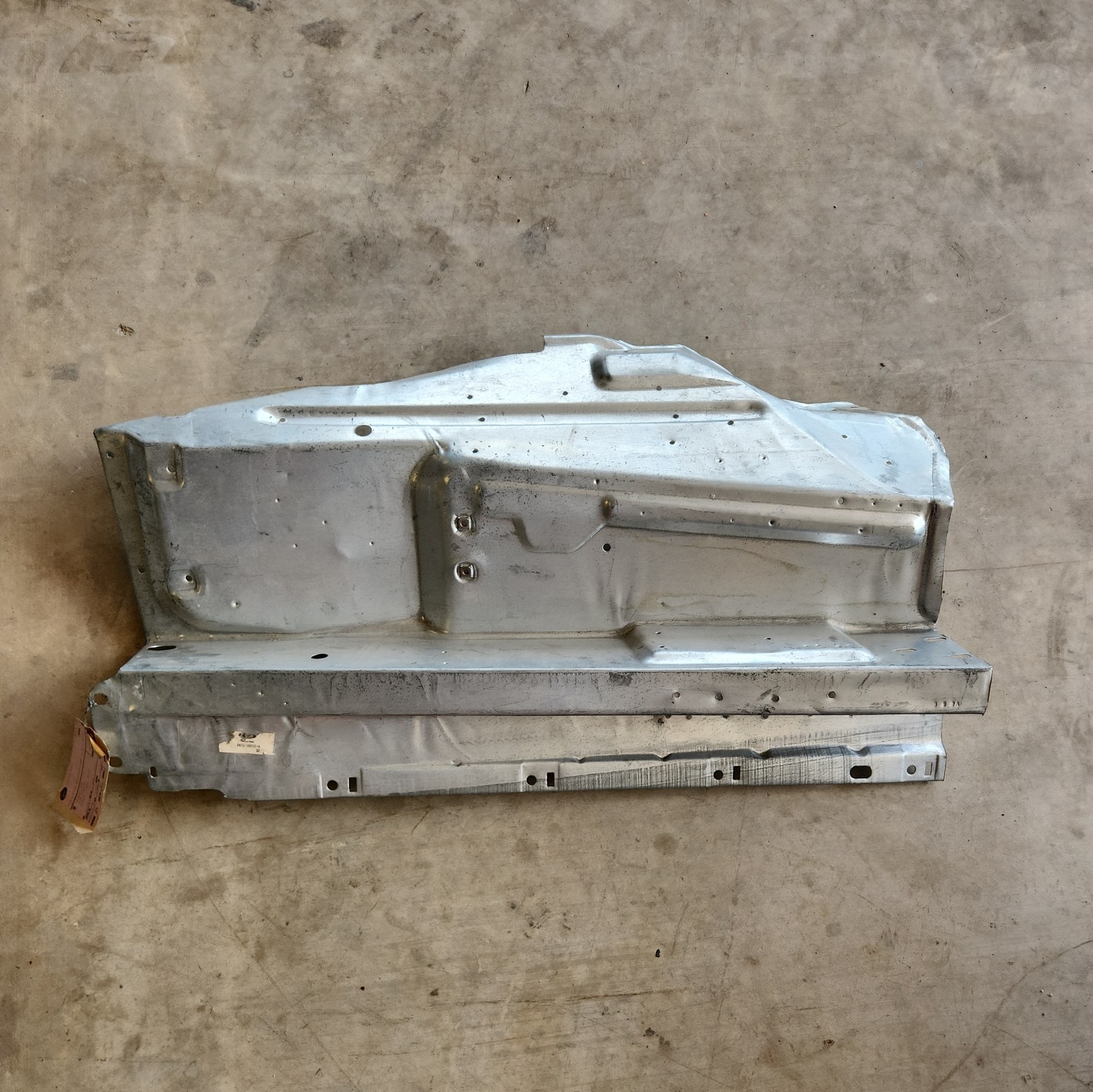 NOS 1974-79 Ford Truck  Left Inner Fender Panel 4WD D6TZ-16055-A D9TZ-16055-A