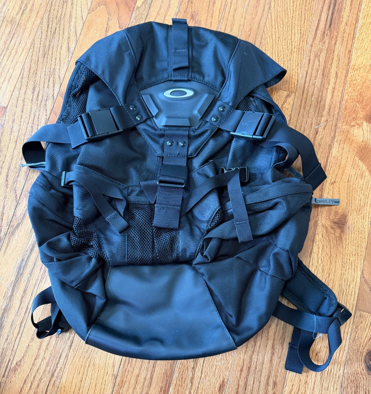Y2K Oakley Icon 3.0 Backpack Black Tactical Techwear Gorpcore 92075-001
