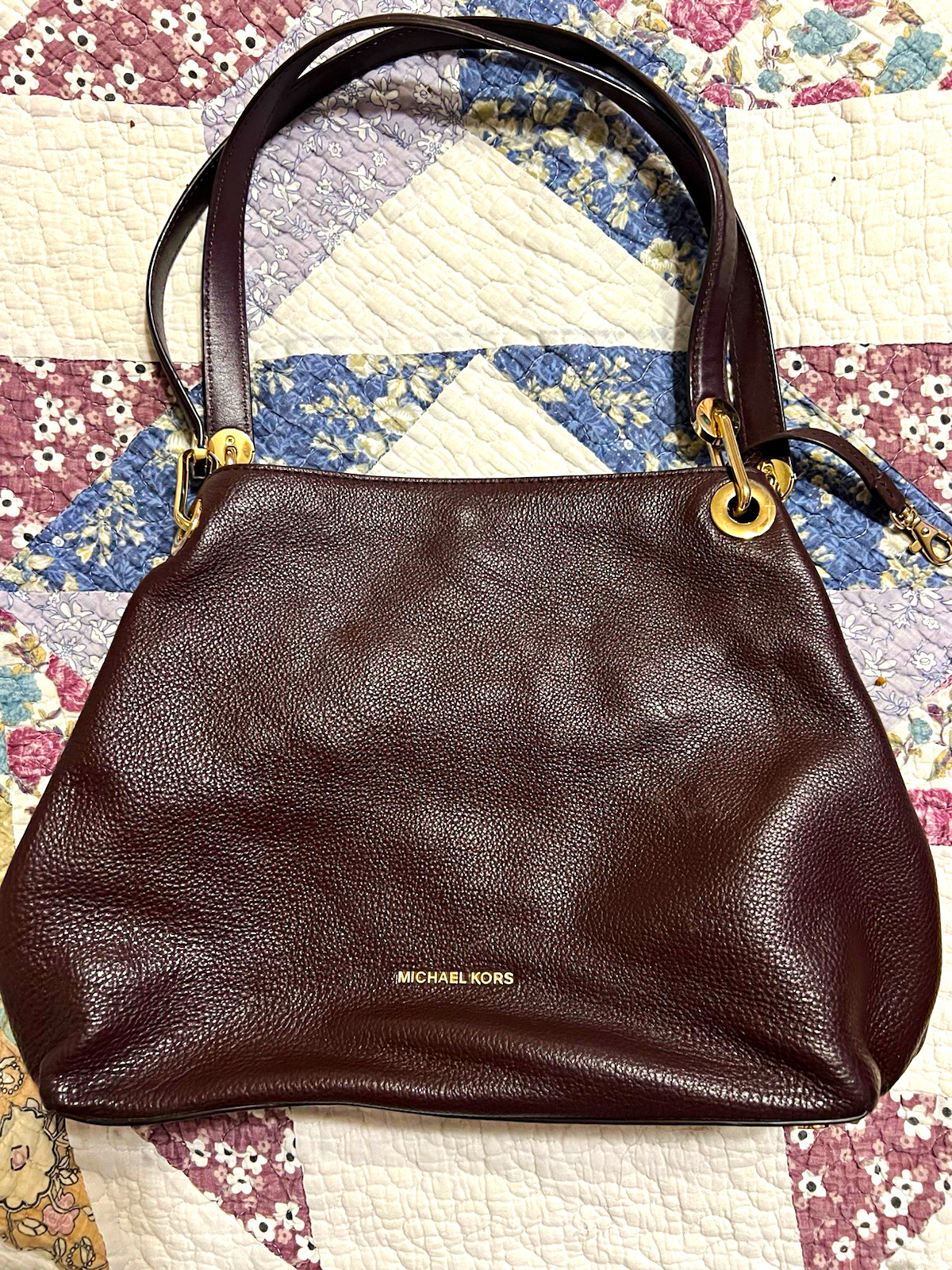 Michael Kors Brown Pebbled Shoulder Bag Gold Hardware Zip/Magnetic, Detachable