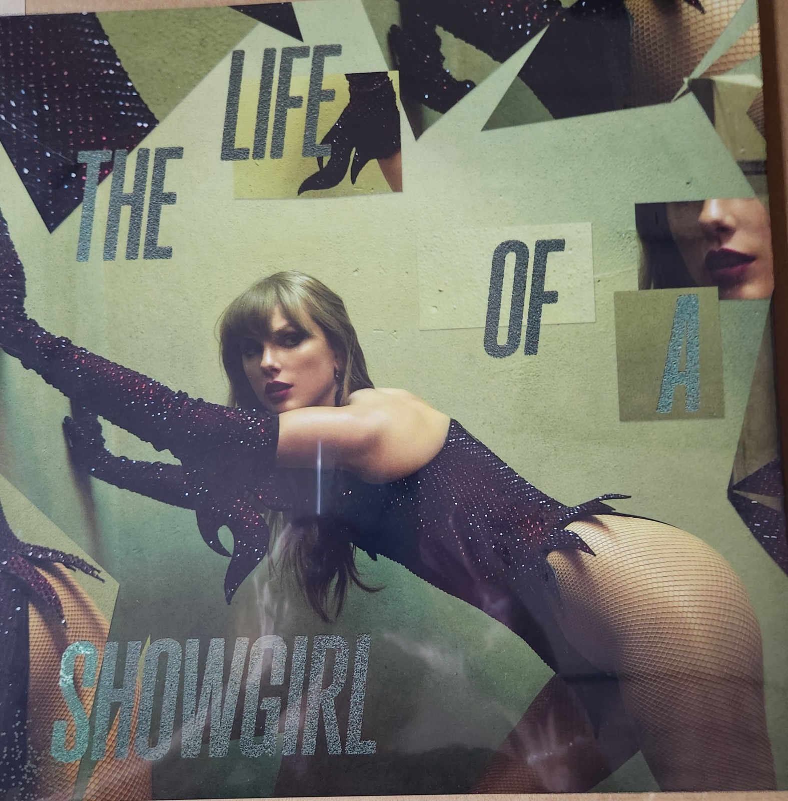 Taylor Swift - The Life of a Showgirl The Shiny Bug Edition Vinyl -BRAND NEW Taylor Swift - The Life of a Showgirl The Shiny Bug Edition Vinyl -BRAND NEW