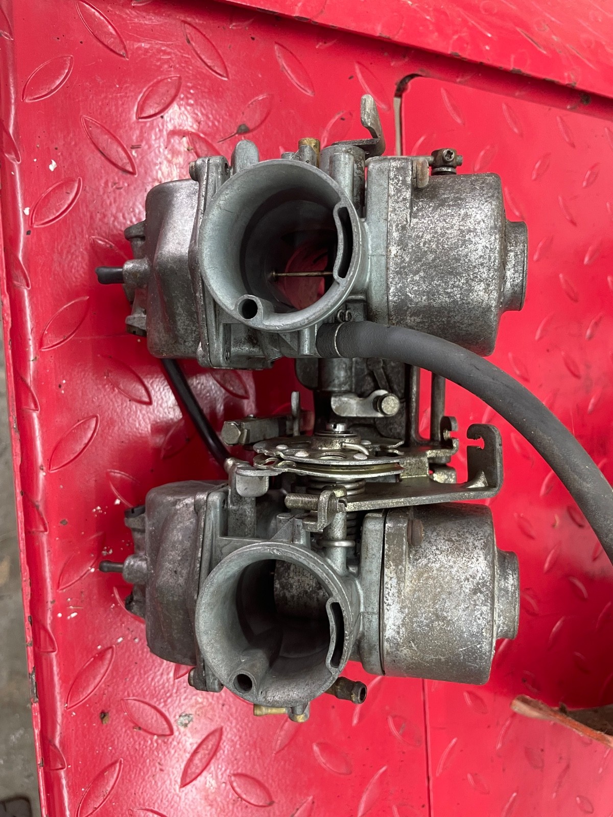 Carburetors 1974 1975 1976 1977 Kawasaki KZ400 OEM KEIHIN Good Condition