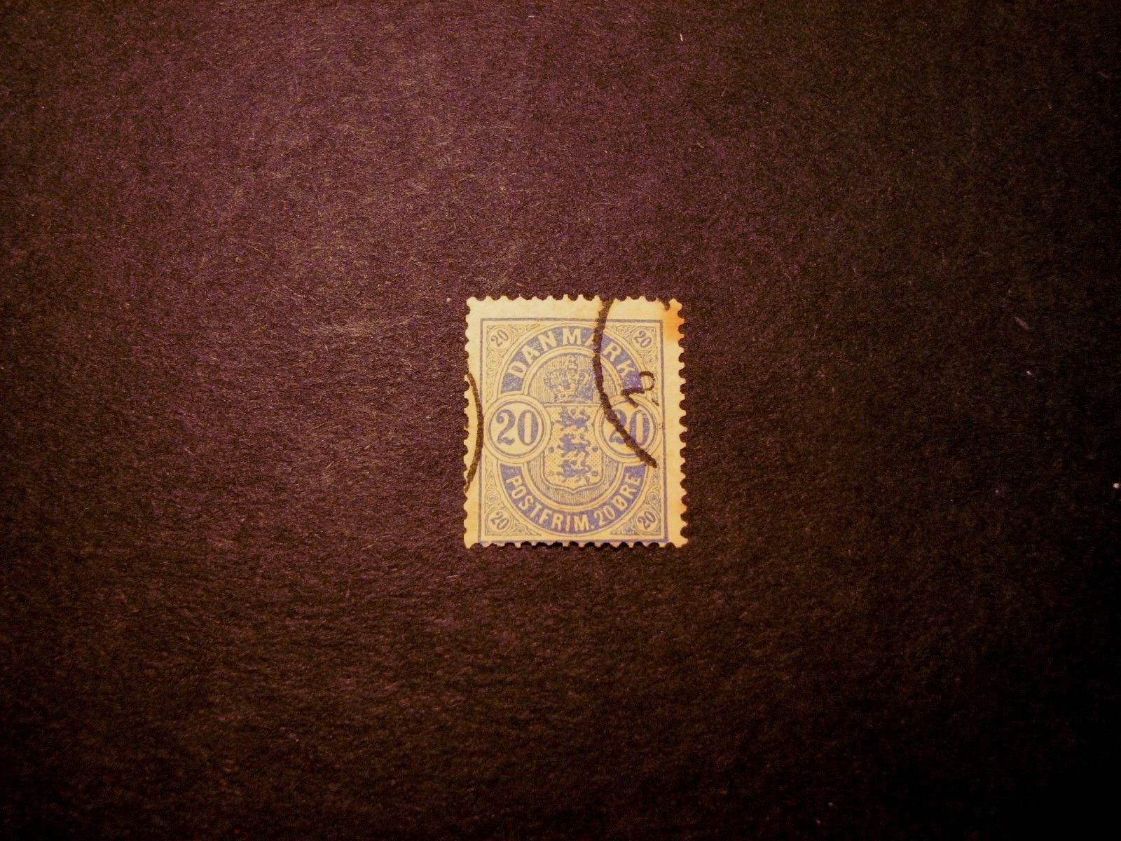 Denmark Stamp Scott# 37 Arms 1882 C353 Denmark Stamp Scott# 37 Arms 1882 C353