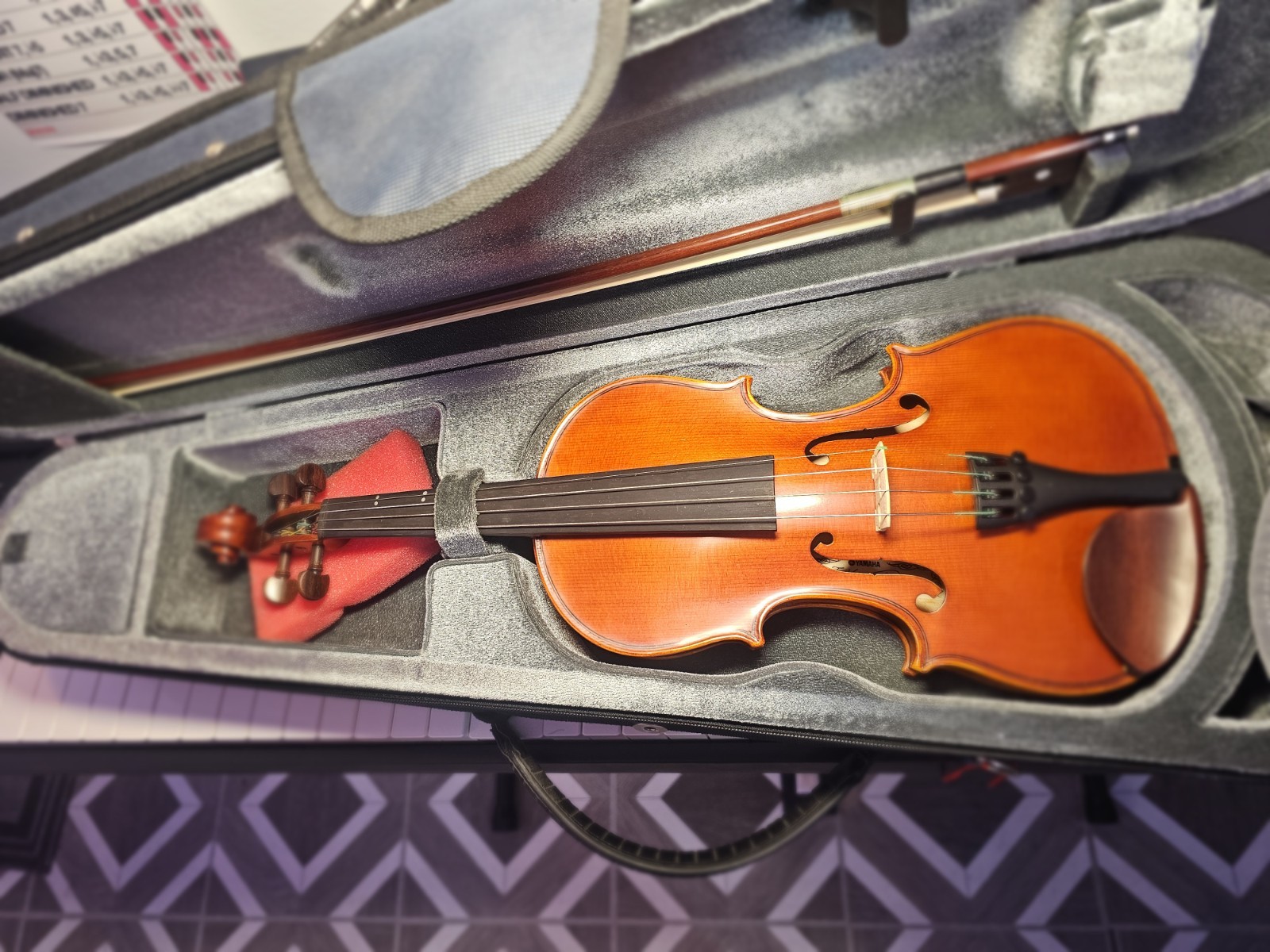 Yamaha Violin 1/4 size V-5 excellent shape Case and Accessories Studio inventory Yamaha Violin 1/4 size V-5 excellent shape Case and Accessories Studio inventory