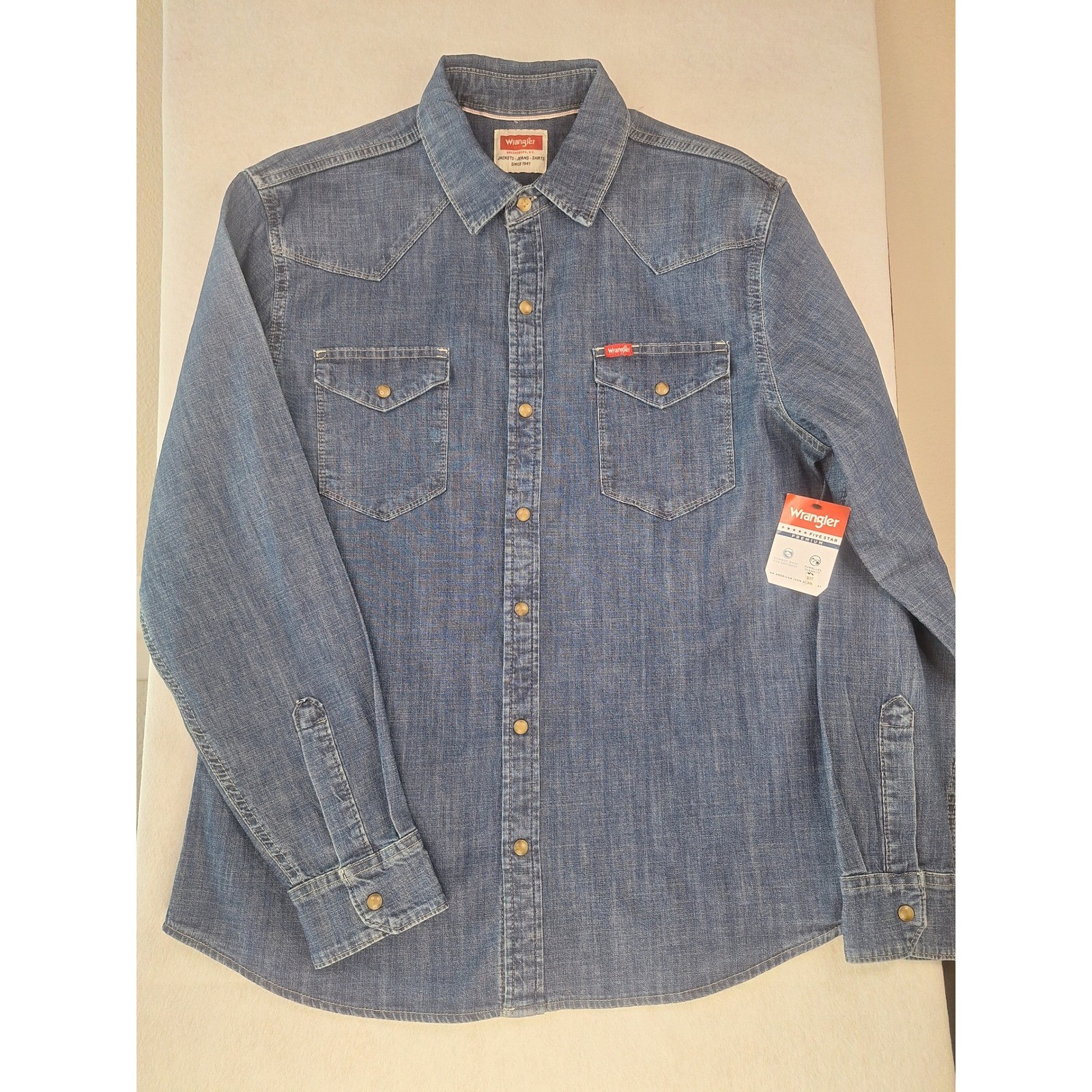 Wrangler Denim Pearl Snap Shirt Mens M Blue Western Cowboy Wash NEW Long Sleeve