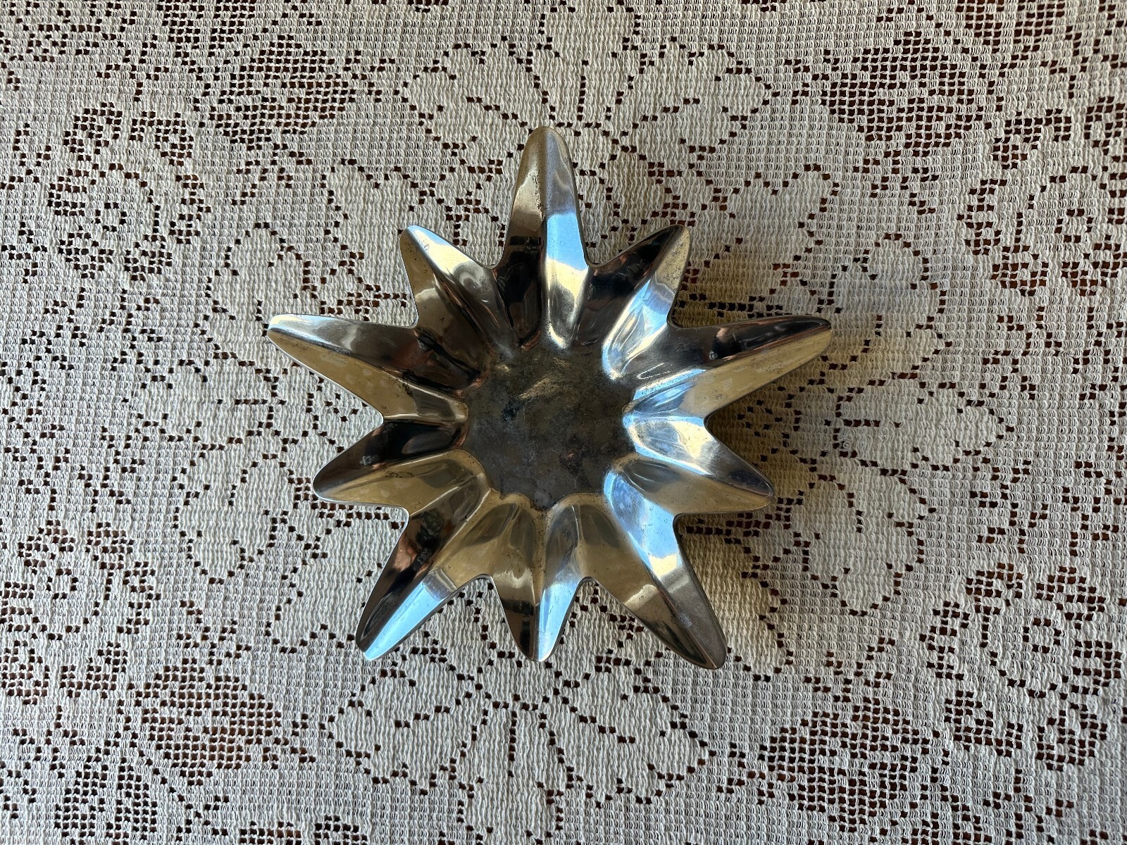 Vintage Silver Starburst Catch All Dish Atomic Sunburst MCM Chrome 9 Inch Vintage Silver Starburst Catch All Dish Atomic Sunburst MCM Chrome 9 Inch