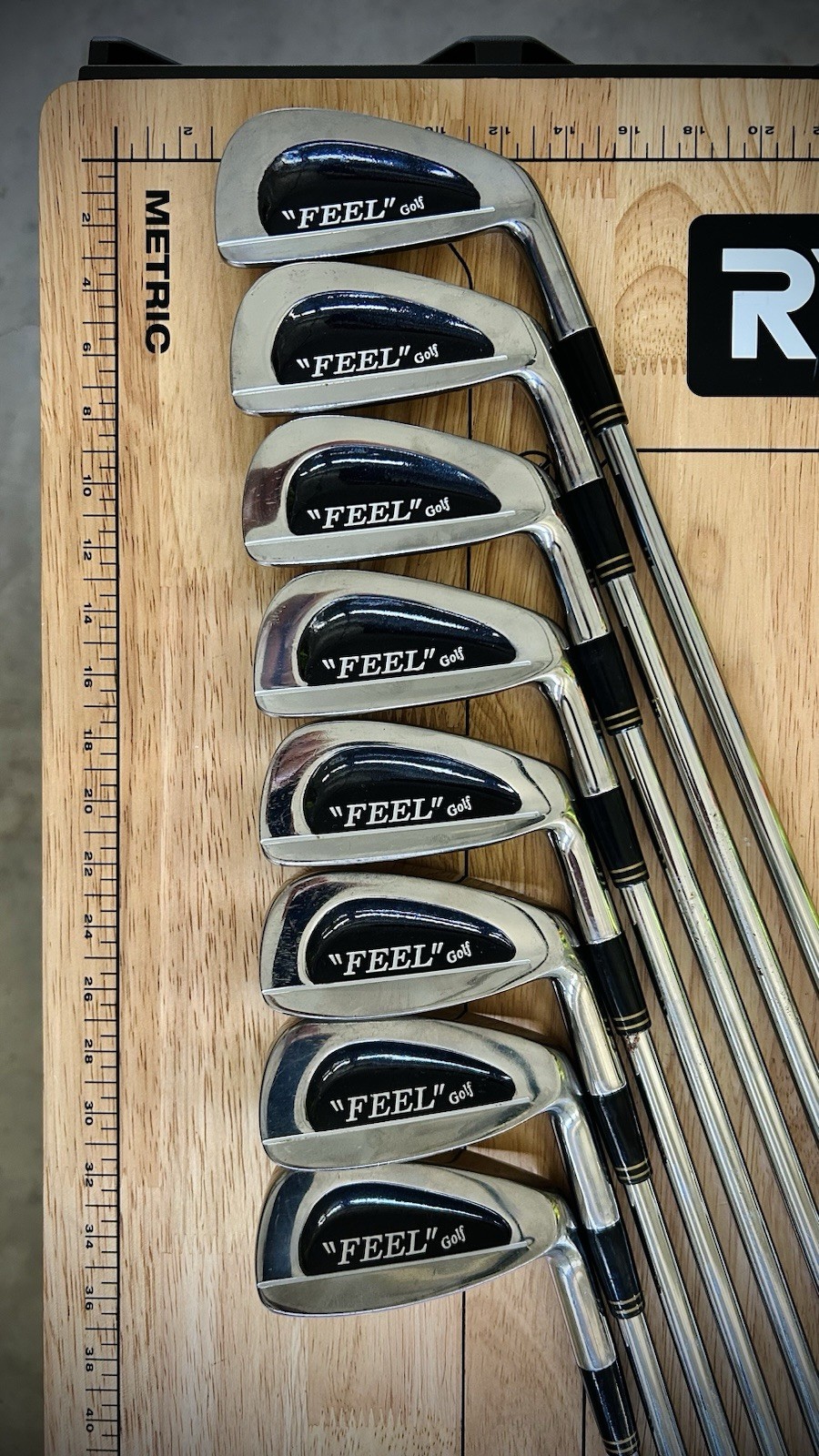 FEEL Golf Used Iron Set 3-PW Men's RH R-flex Rifle-style Steel New Grips CLEAN