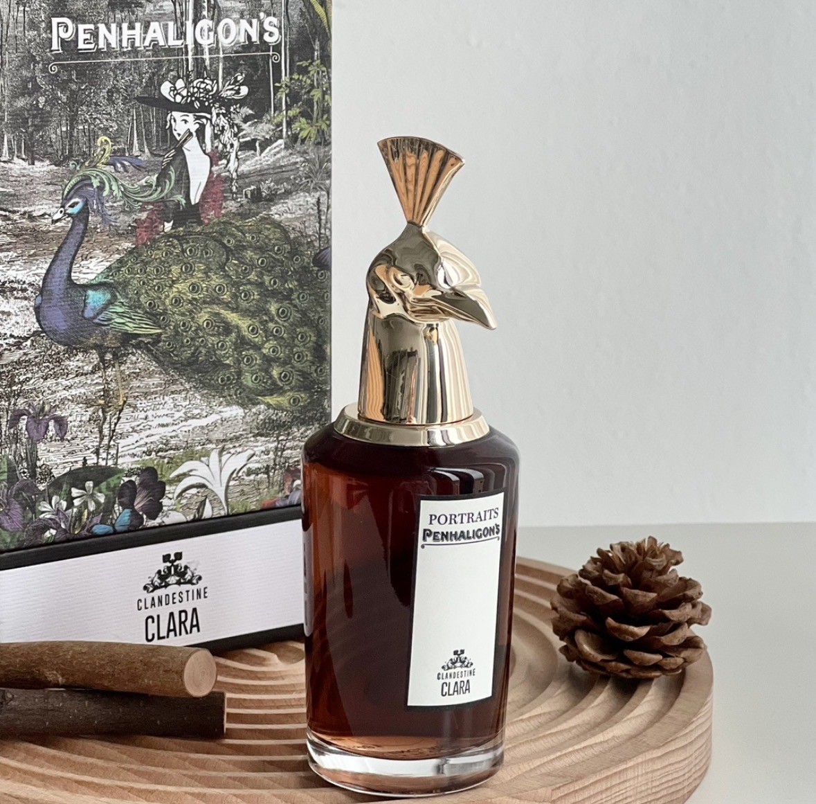 Penhaligon\'s Clandestine Clara EDP from the Portraits collection. Elegant unique Penhaligon\'s Clandestine Clara EDP from the Portraits collection. Elegant unique